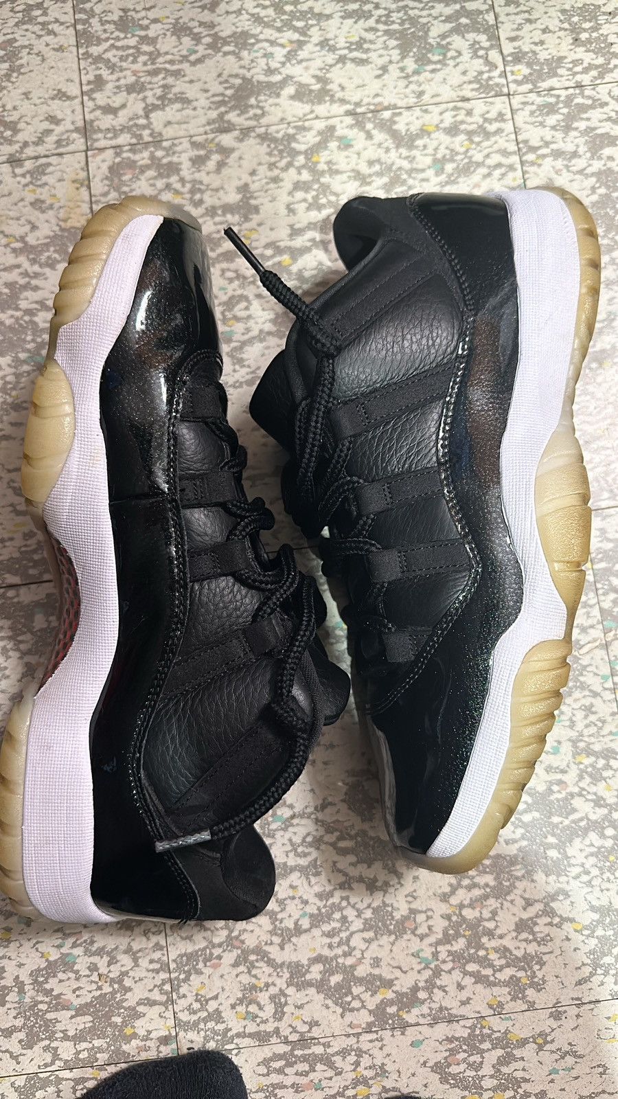 Jordan Brand Jordan 11 low “72-10” Size US 10 / EU 43 - 4 Thumbnail