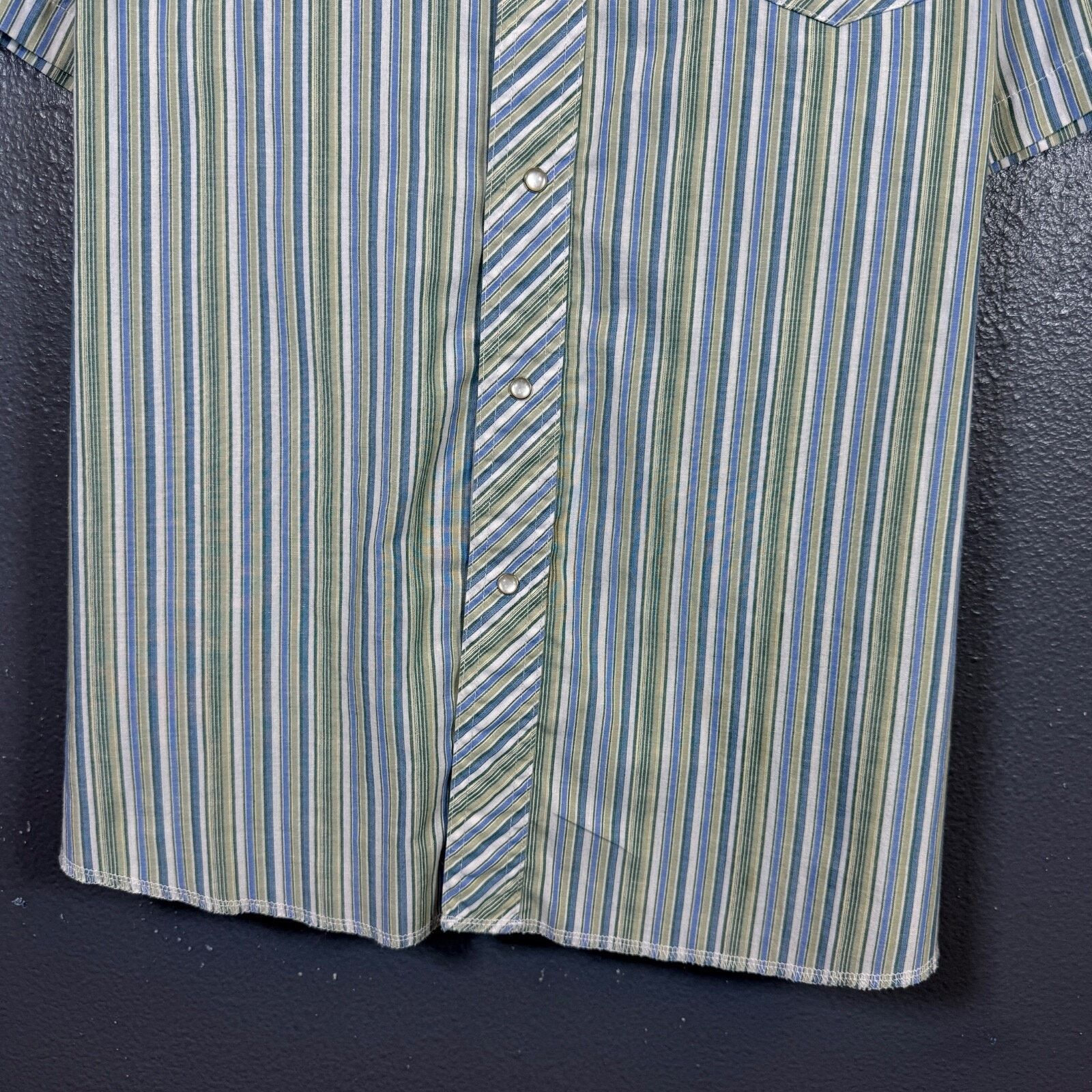 Wrangler Wrangler XXL green/blue/white flannel short sleeve Shirt Size US XXL / EU 58 / 5 - 3 Thumbnail