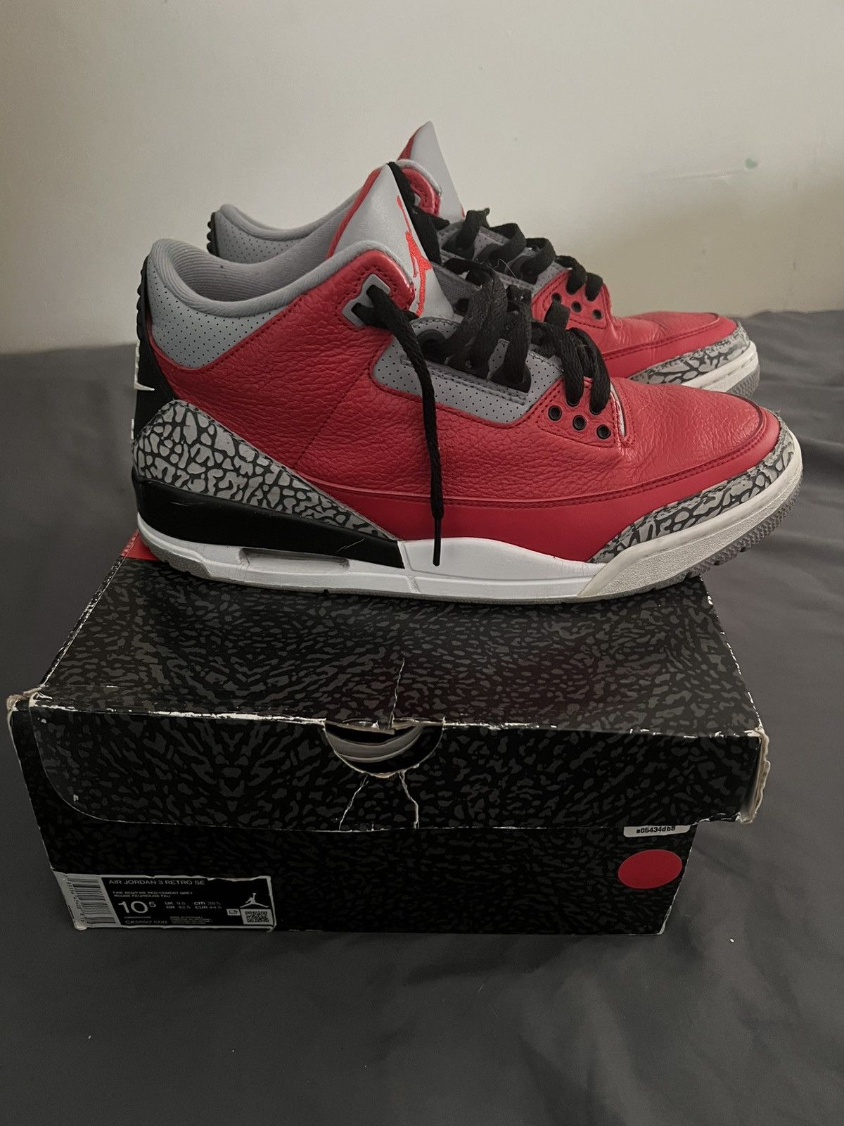 Jordan Brand Jordan 3 Size US 10.5 / EU 43-44 - 4 Thumbnail