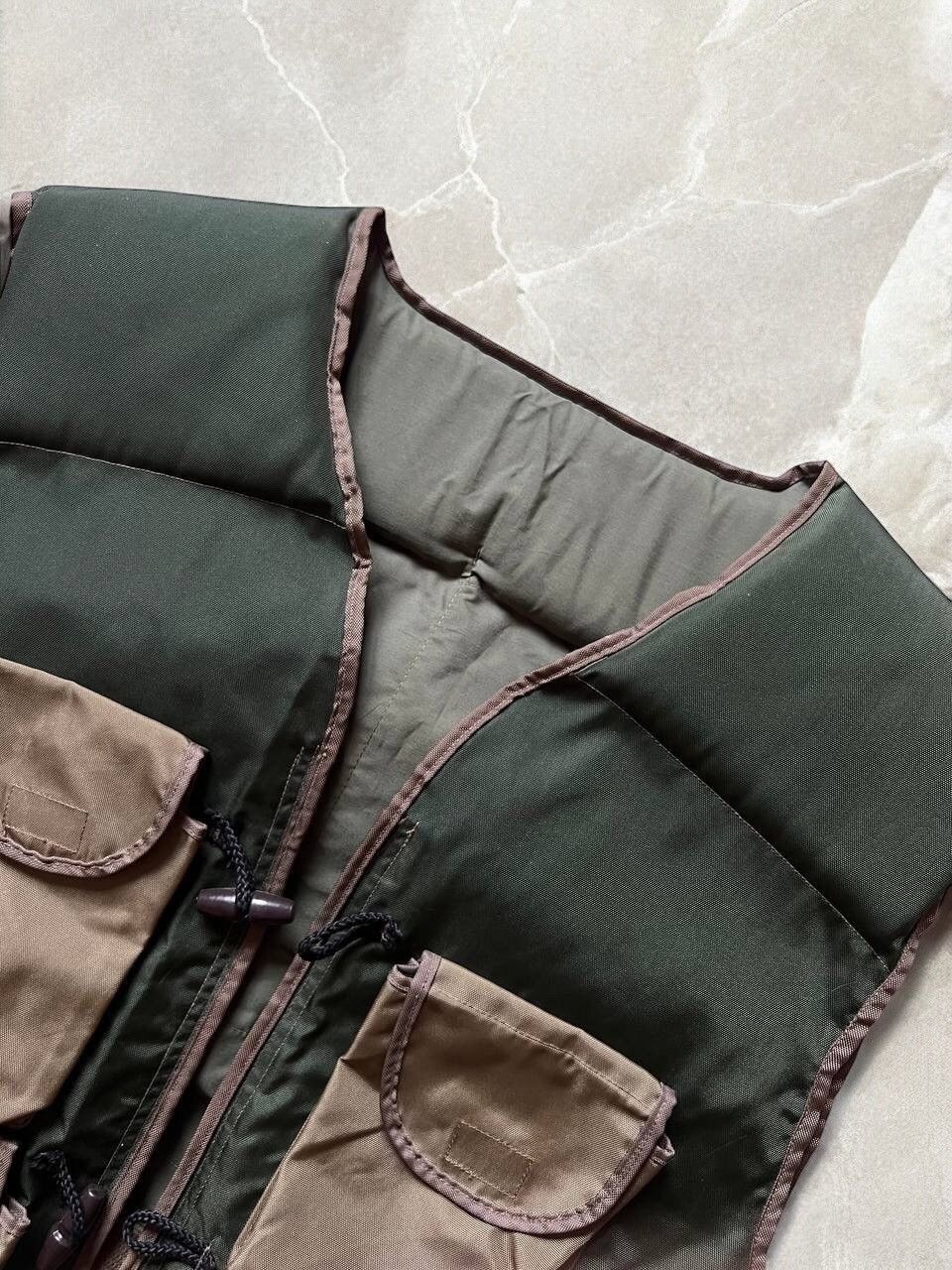 Vintage Vintage MULTI POCKET HUNTING VEST Military archive camo Size US L / EU 52-54 / 3 - 7 Thumbnail