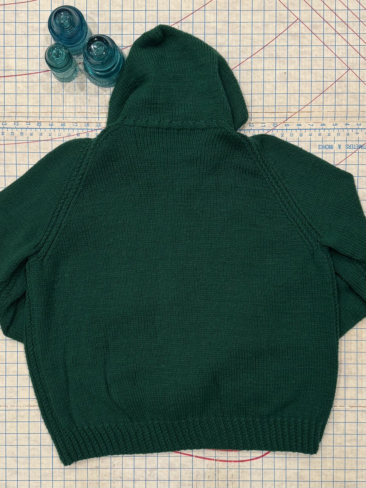Vintage Vintage Hand Knit Green Wool Full Zip Hoodie Fits Mens XL Size US XL / EU 56 / 4 - 9 Thumbnail