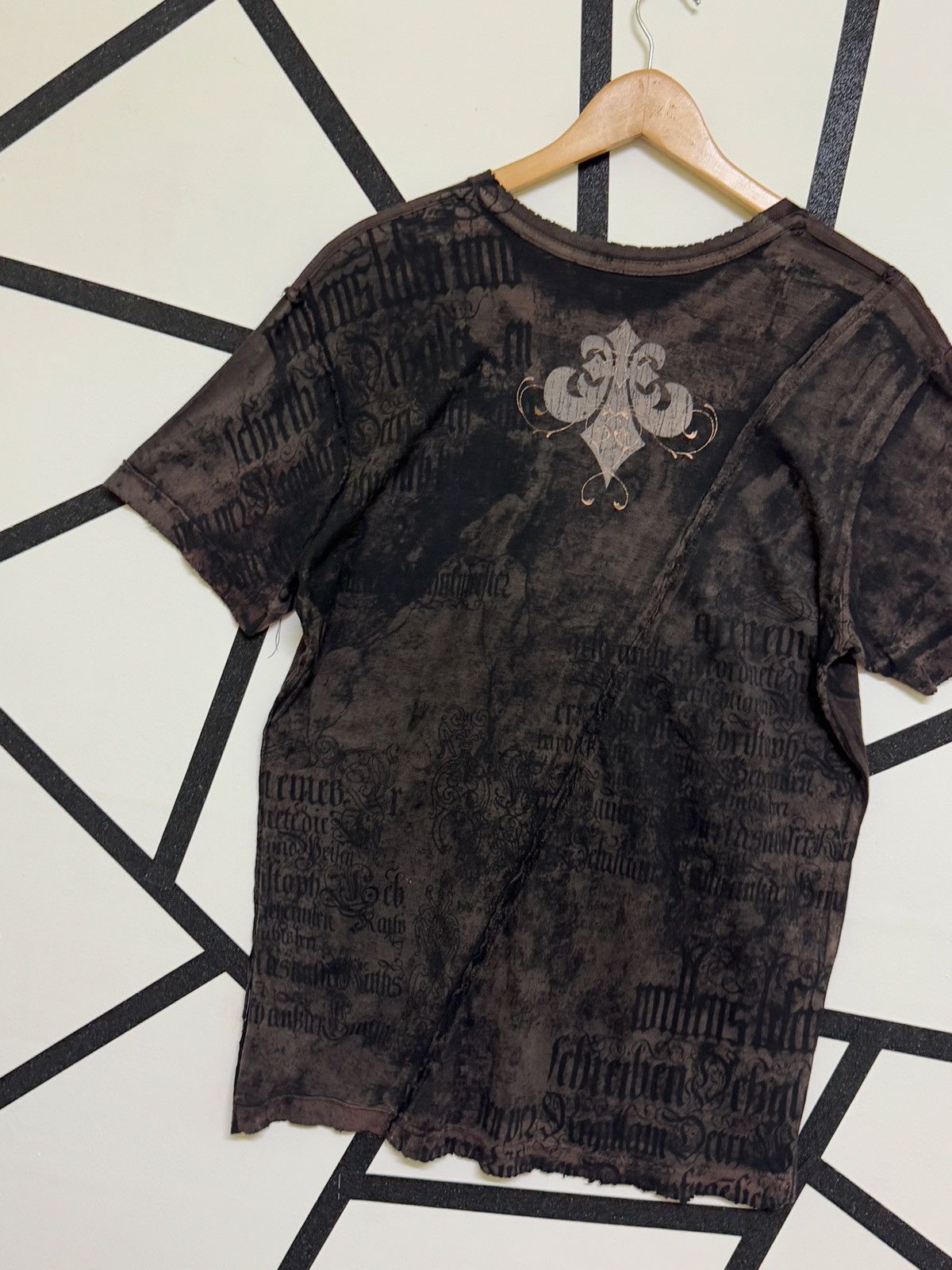 Affliction AFFLICTION CROSS SNAKE DISTRESSED RECONSTRUCTED TEE Size US M / EU 48-50 / 2 - 7 Thumbnail