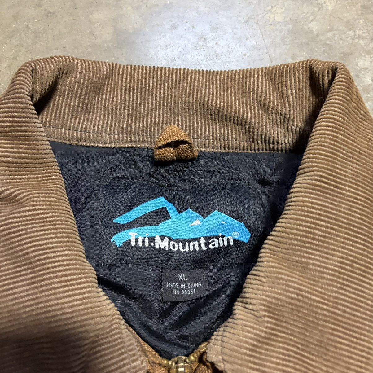 Vintage Vintage Tri Mountain Canvas Jacket Corduroy Detroit Workwear Size US XL / EU 56 / 4 - 9 Thumbnail