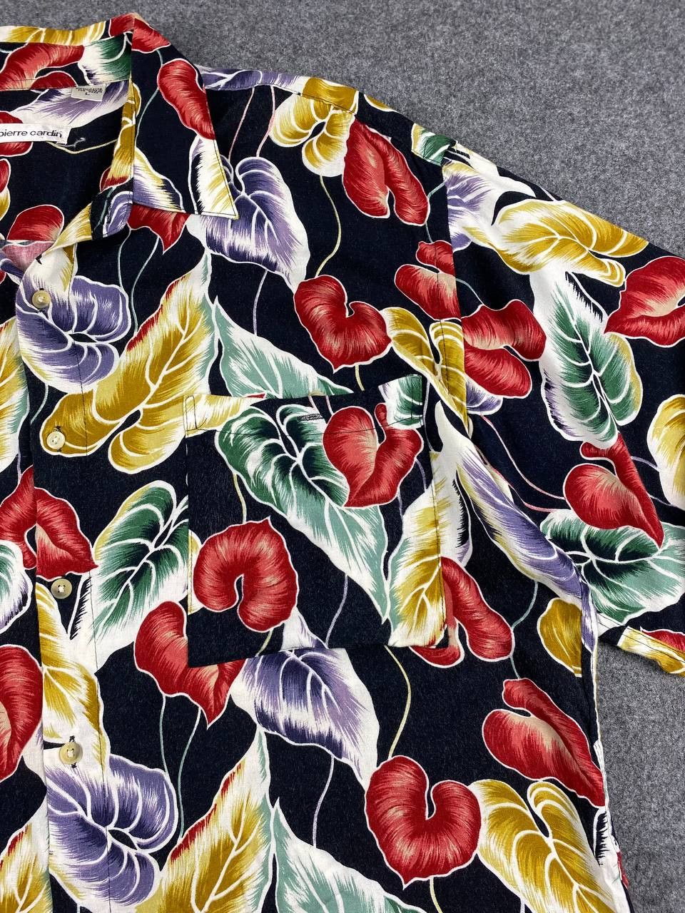 Pierre Cardin vintage piere cardin 100 rayon hawaiian shirt nice design Size US L / EU 52-54 / 3 - 3 Thumbnail