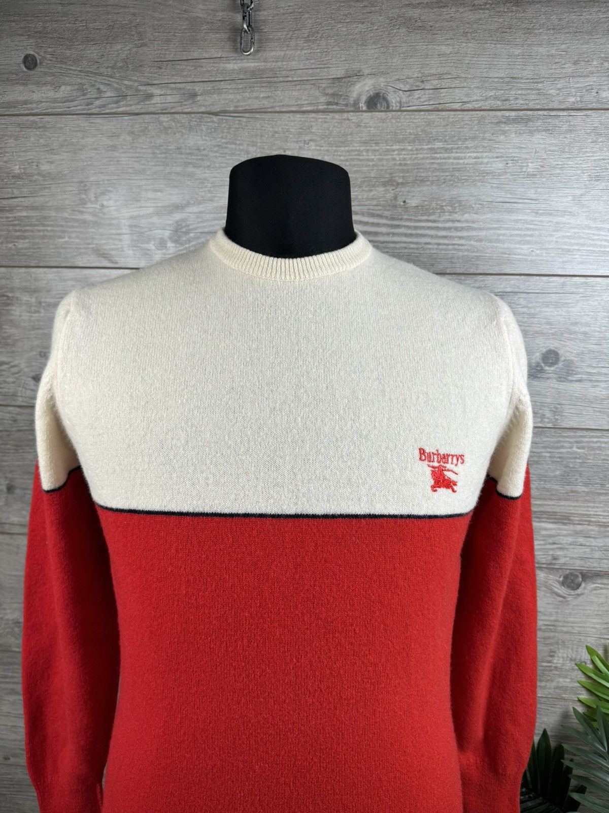 Burberry Red Wool Sweater Italy 46 US factory Medium