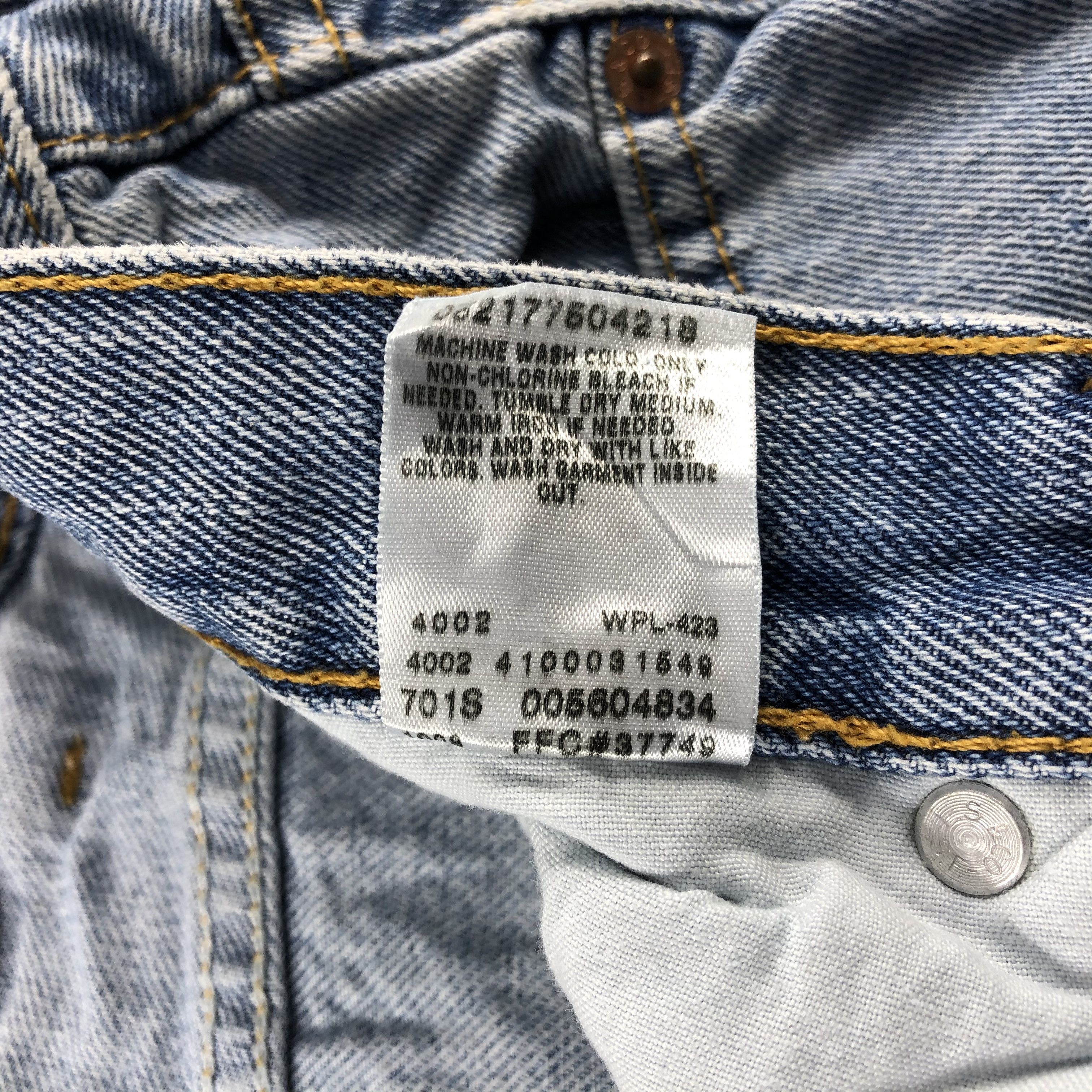 Levi's Vintage Blue Wash Levis 560 Jeans-J2369 Size US 41 - 12 Thumbnail