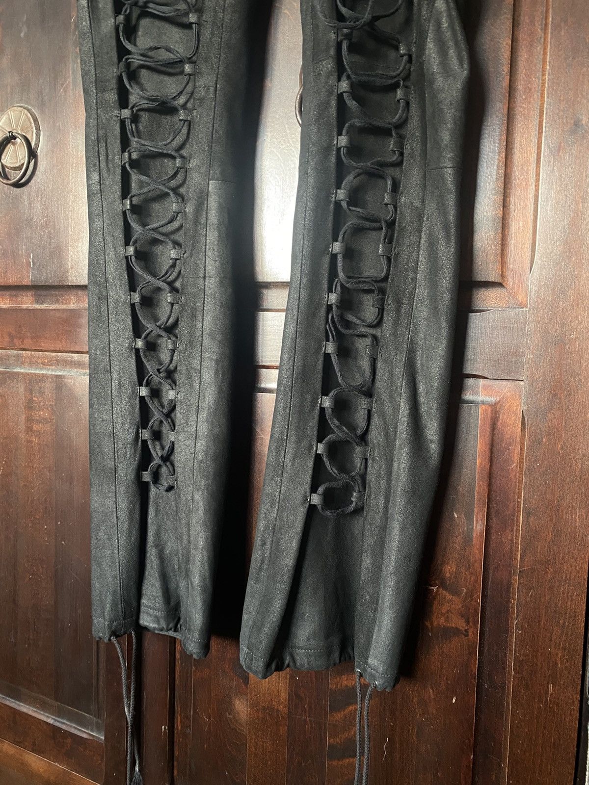Ann Demeulemeester Ann Demeulemeester FW2003 leather trousers Size 27" / US 4 / IT 40 - 4 Thumbnail