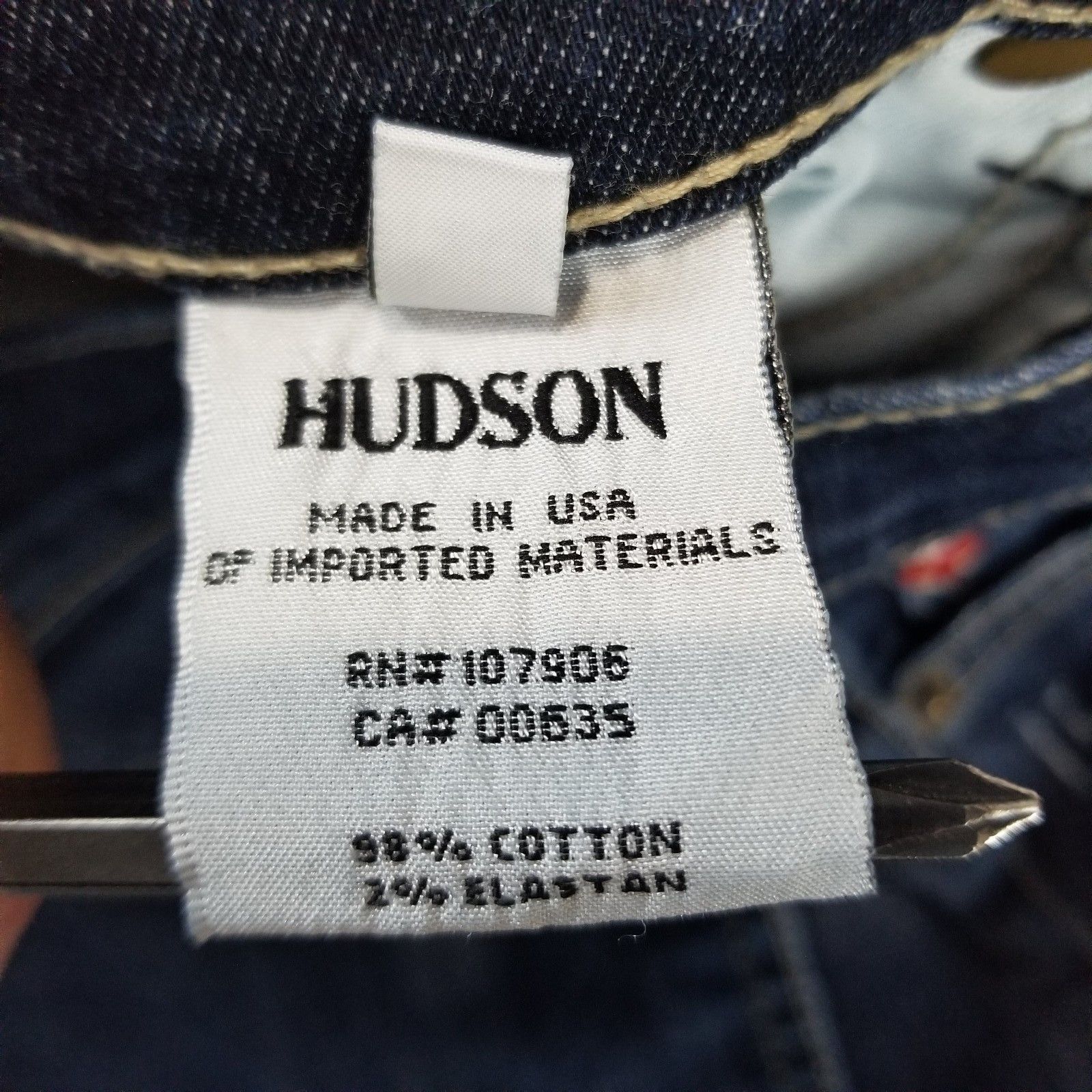 Hudson Hudson Crop Muse Skinny Jeans Size 26 w/ 5" Cuff Low Rise Size 26" / US 2 / IT 38 - 8 Thumbnail