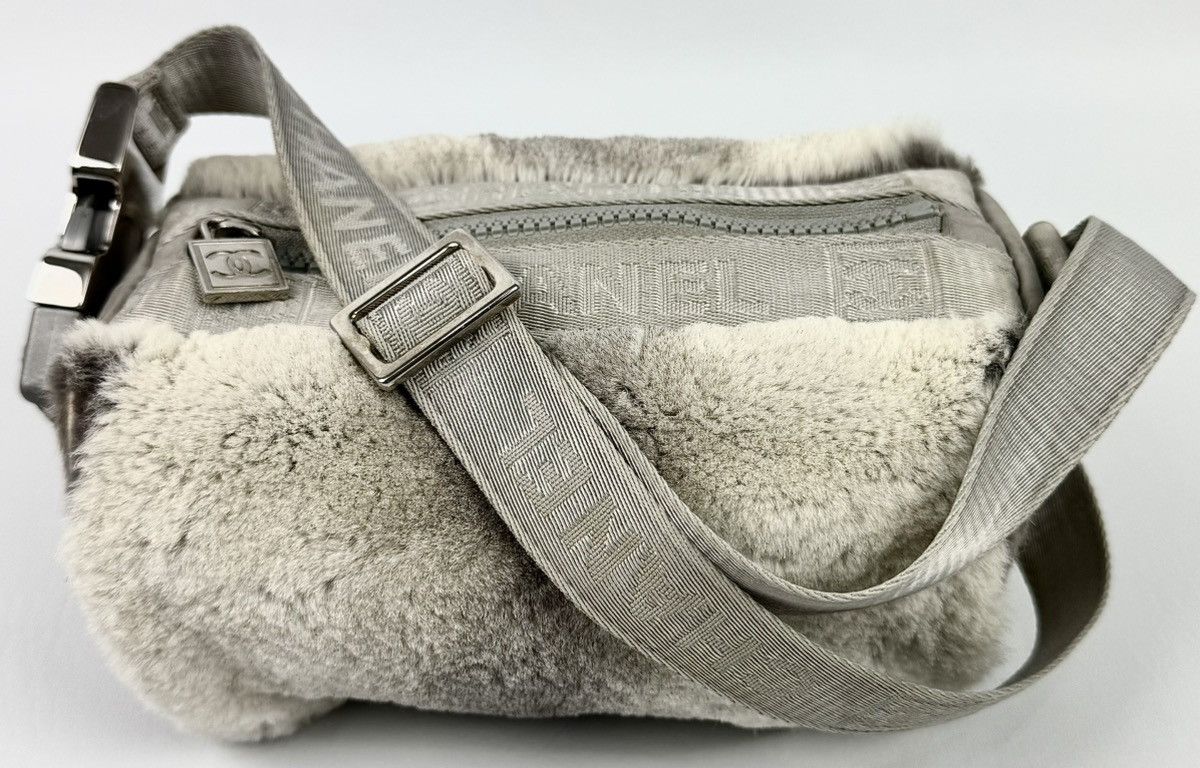 Chanel × Karl Lagerfeld Archive Chanel Sport - Karl Lagerfeld - 2000’s - Rabbit Fur Size ONE SIZE - 4 Thumbnail