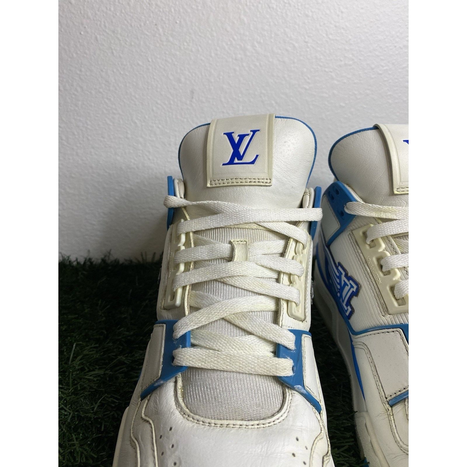 Louis Vuitton Louis Vuitton Trainer “AZUR” | Size 9 LV Size US 10 / EU 43 - 11 Thumbnail