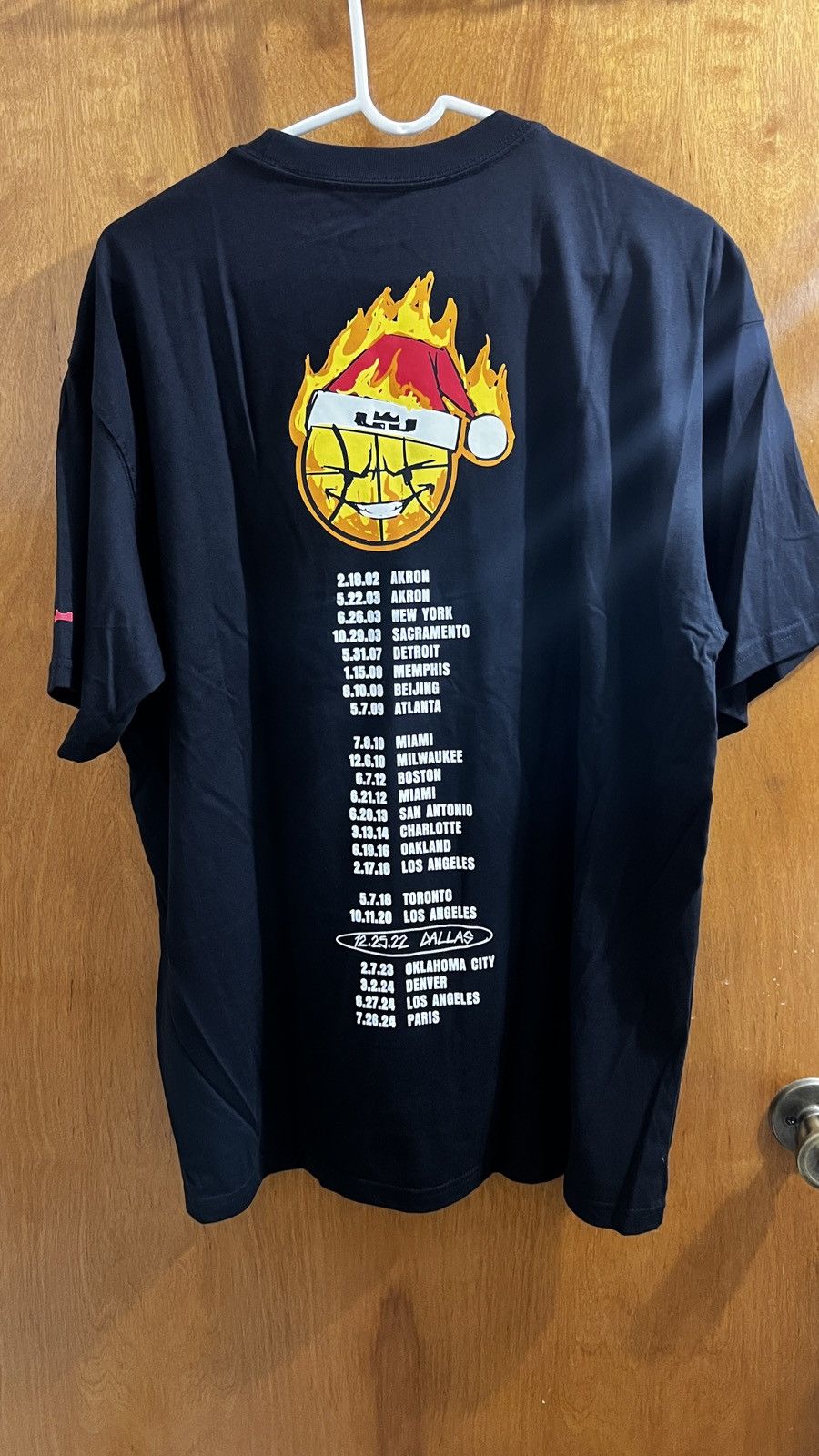 Nike Nike LeBron James Stocking Stuffer tee Size US L / EU 52-54 / 3 - 3 Thumbnail