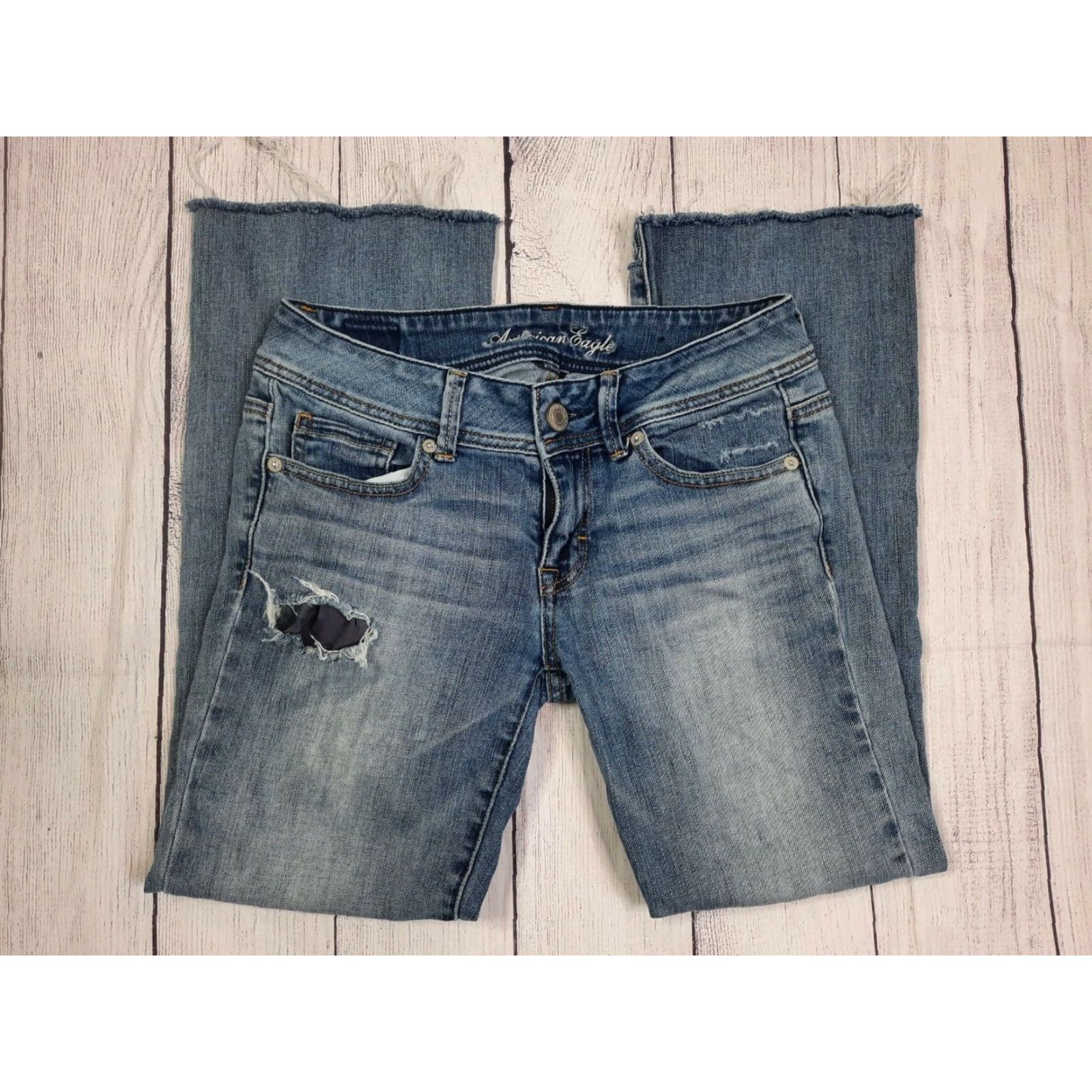 American Eagle Outfitters VINTAGE AMERICAN EAGLE Women's Jeans Bootcut Capri 4 Blue Denim Stretch Pockets Zipper Closure Size 27" / US 4 / IT 40 - 3 Thumbnail