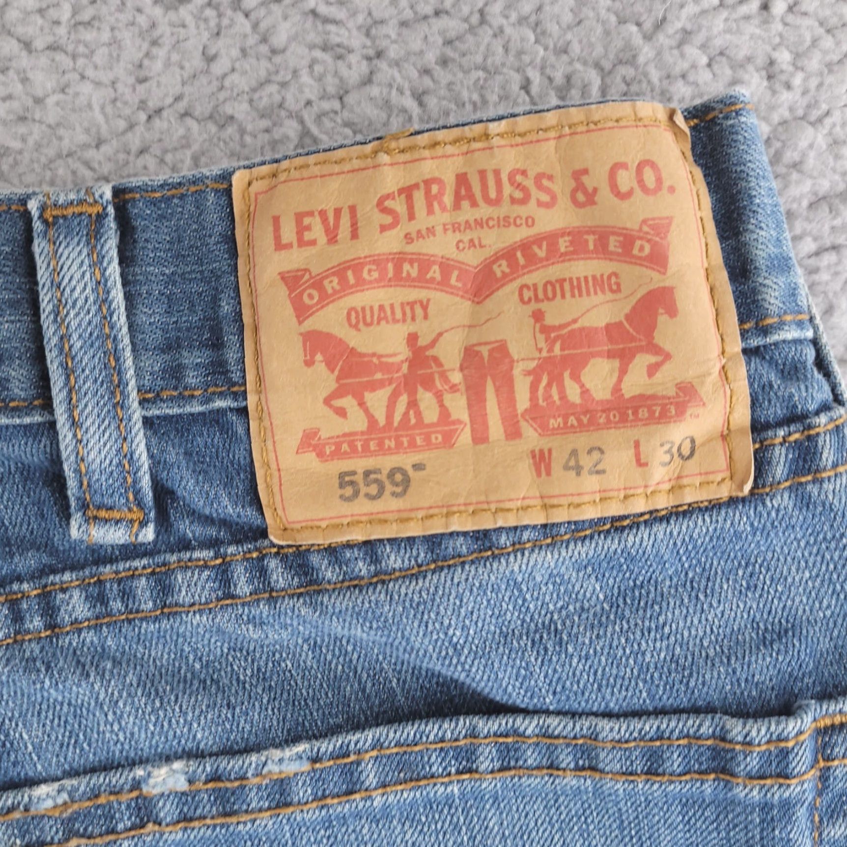Levi's Levi's Jeans Mens 42x30 Blue 559 Relaxed Straight Fit Regular Waist 42 Inseam 30 Color Blue Size US 42 / EU 58 - 3 Thumbnail