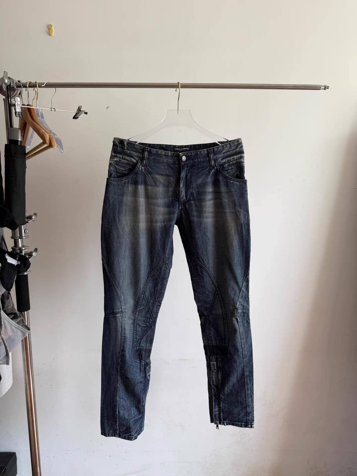 Dolce & Gabbana Dolce & Gabbana DG Jeans Q17 Size US 34 / EU 50 - 1 Thumbnail