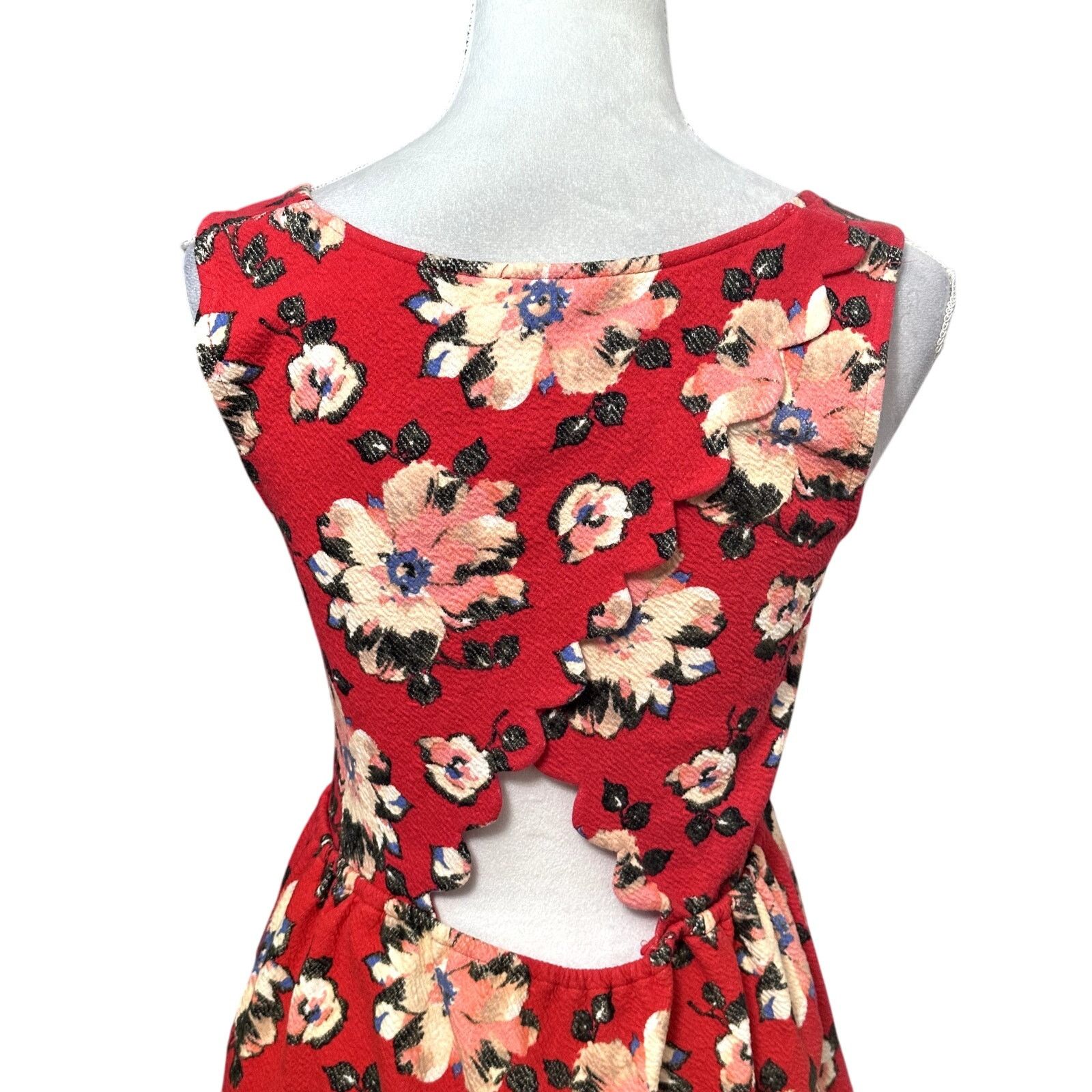 Other Anthropologie Peplum Top Floral Scoop Neck Scallop Hem W S Size S / US 4 / IT 40 - 5 Thumbnail
