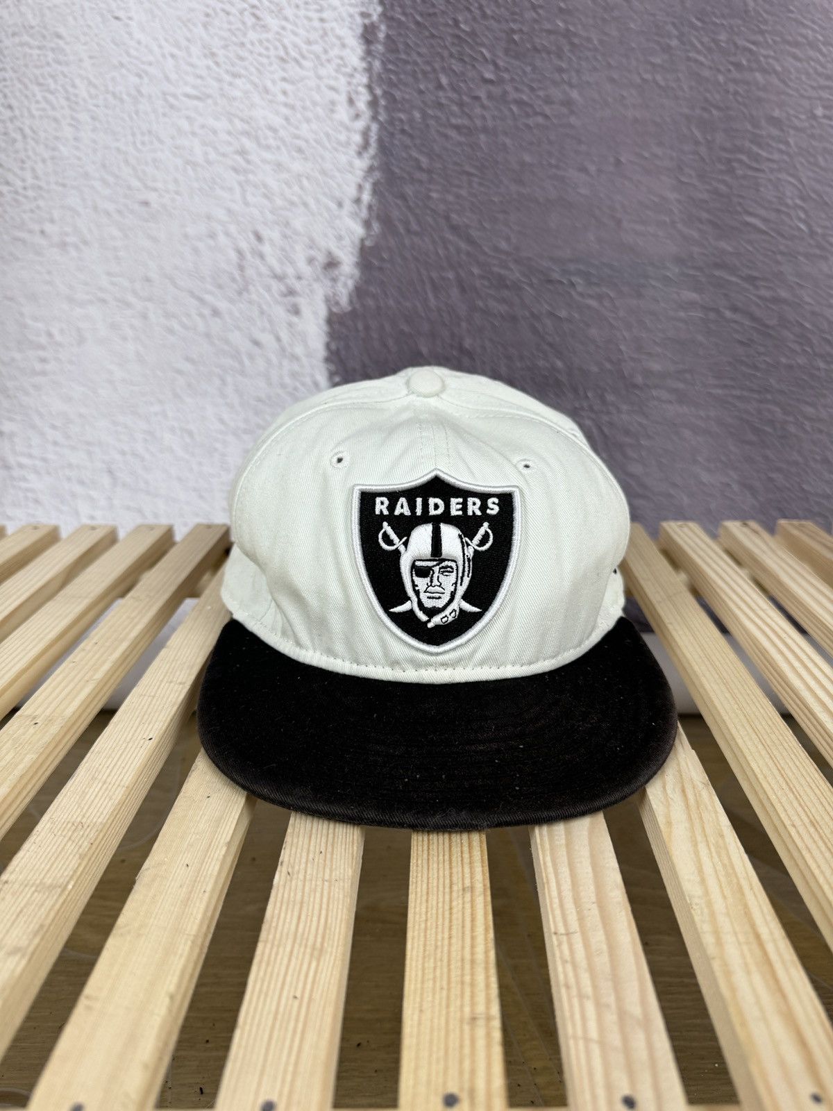 New Era New Era Raiders vintage black white NFL cap size S-M Size ONE SIZE - 1 Thumbnail