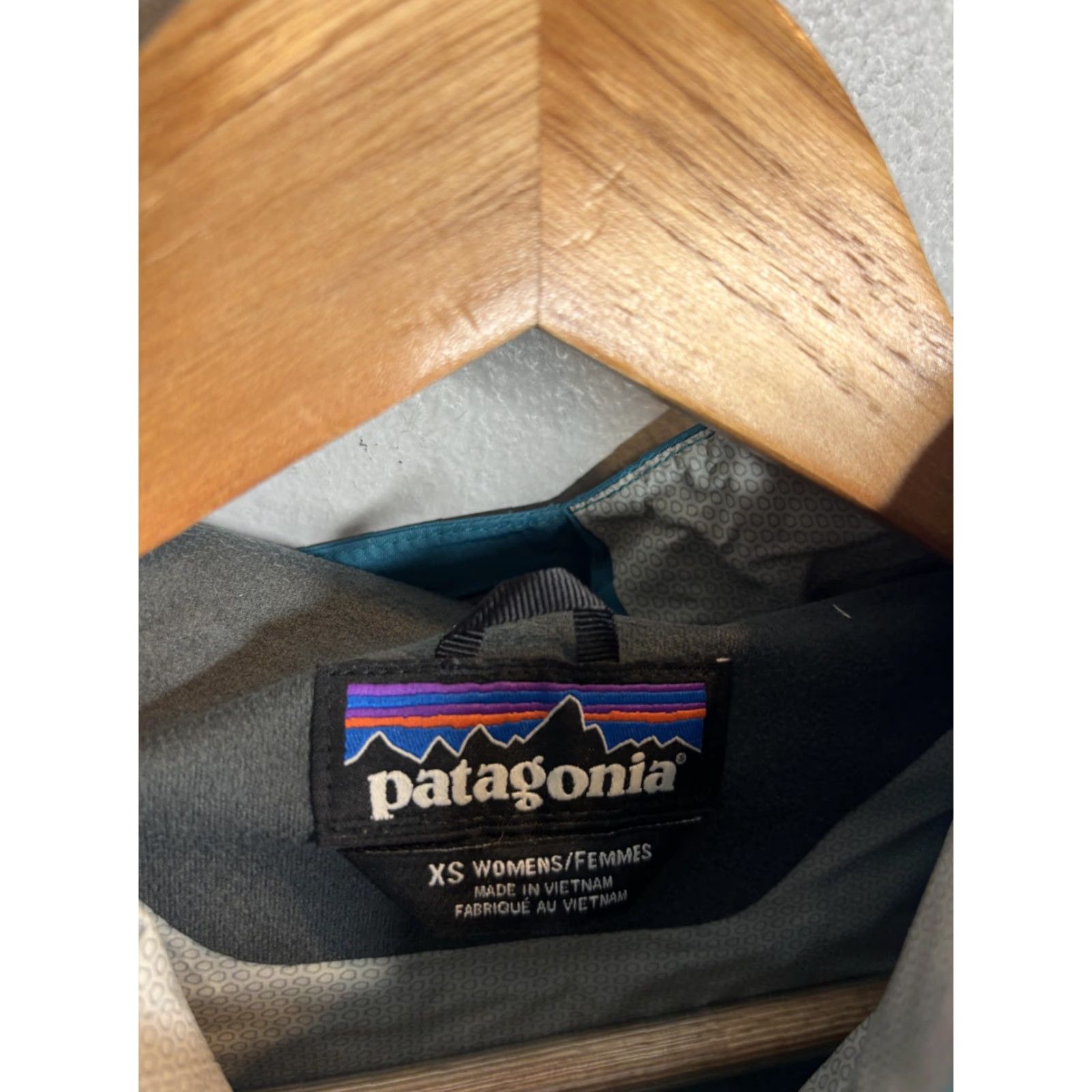 Patagonia Patagonia Jacket Womens XS Blue Hooded Lightweight Windbreaker Full Zip Nylon Jacket Size XS / US 0-2 / IT 36-38 - 4 Thumbnail