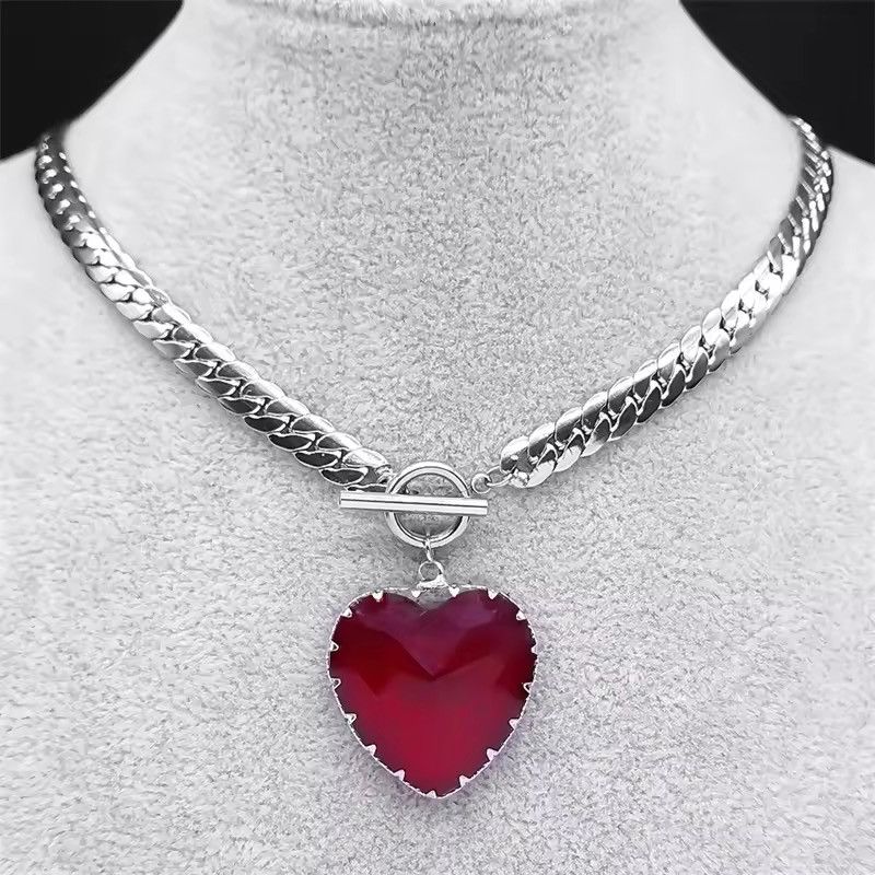 Jewelry Goth Punk Red Heart Necklace Size ONE SIZE - 2 Thumbnail
