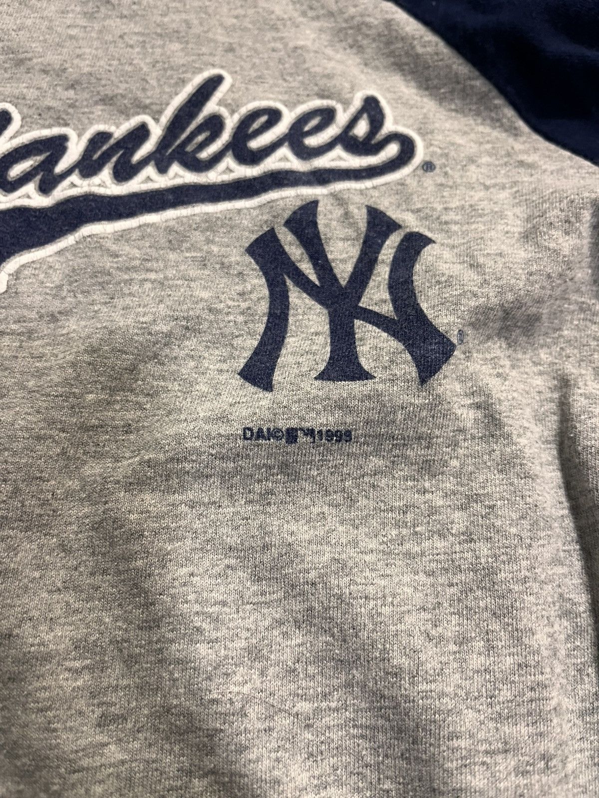 Other 1998 True Fan Derek Jeter New York Yankees MLB Jersey SZ M Size US M / EU 48-50 / 2 - 4 Thumbnail