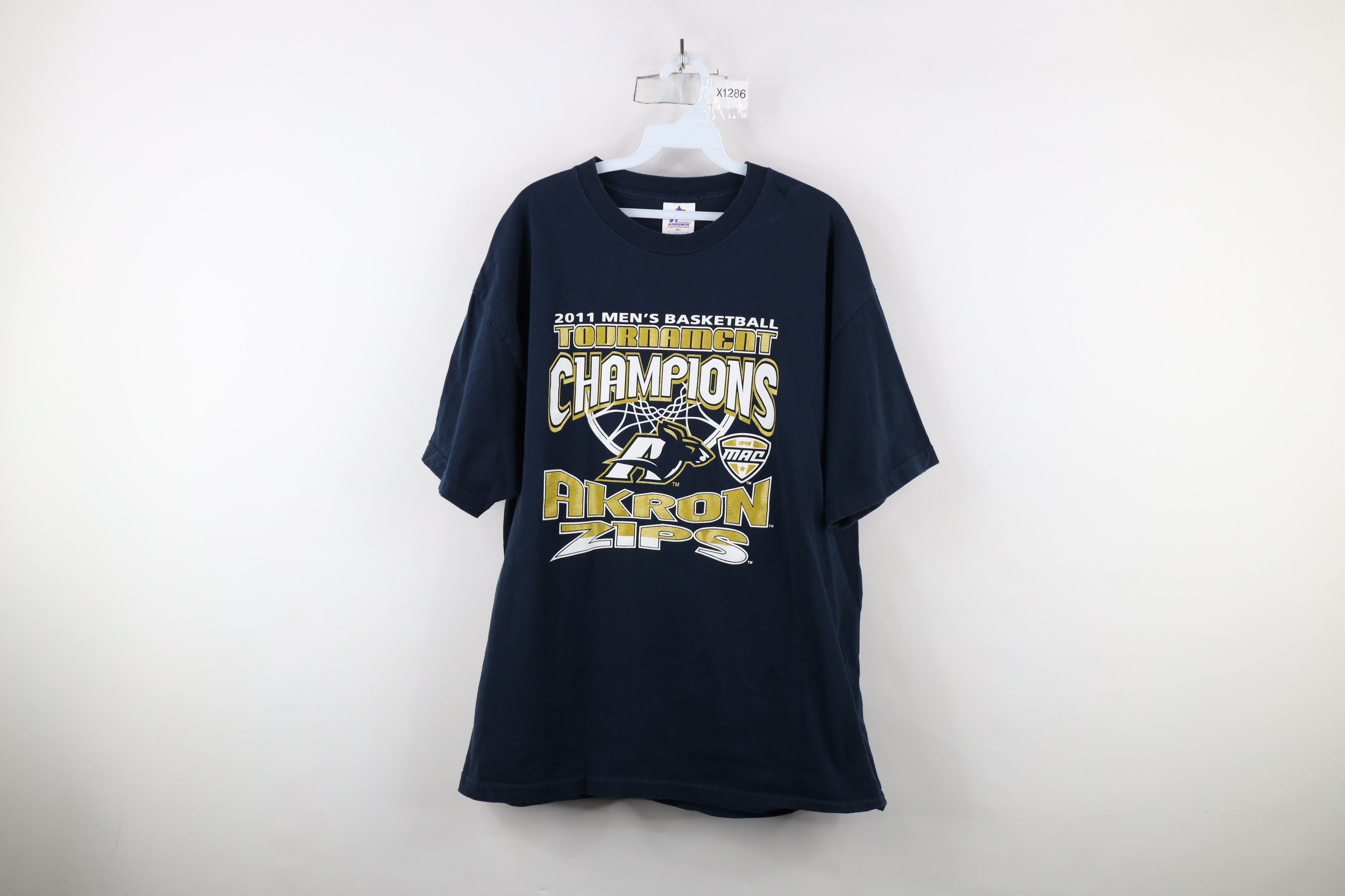 Vintage Vintage Tournament University of Akron Basketball T-Shirt Size US XL / EU 56 / 4 - 1 Thumbnail