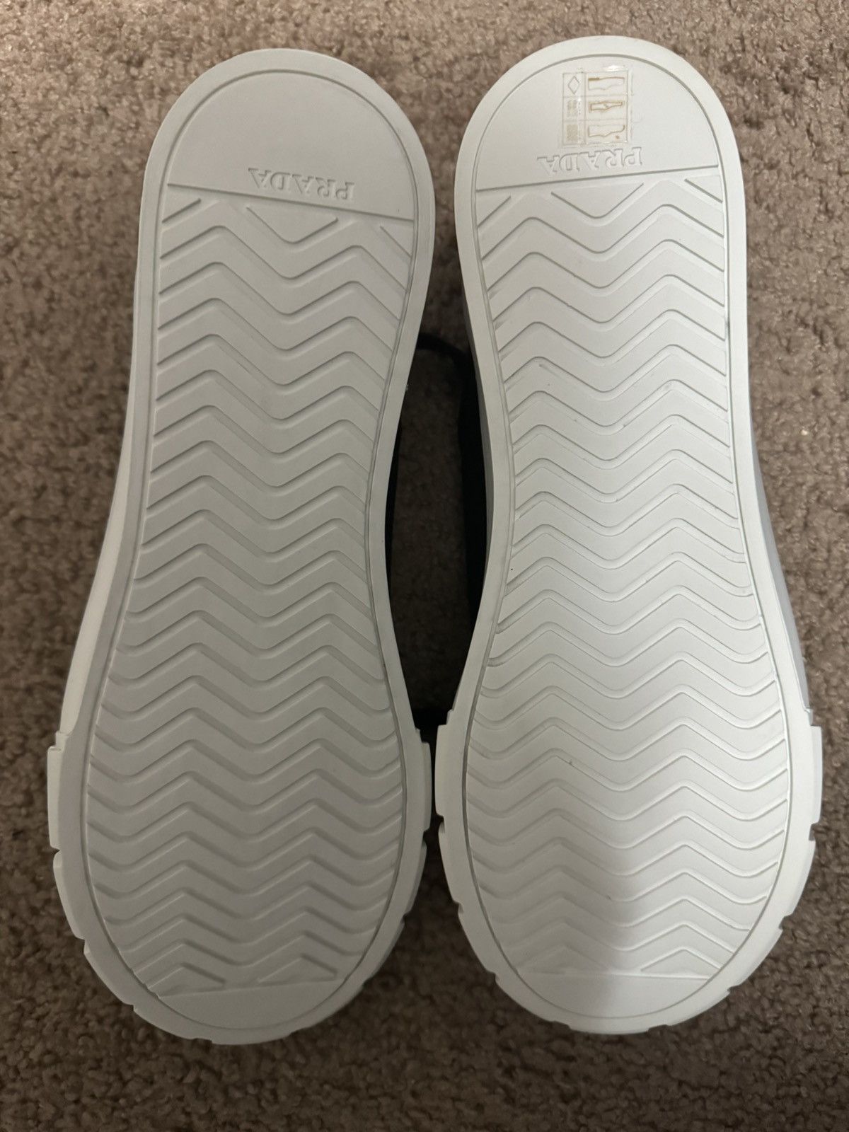 Prada Prada Wheel low-top sneakers with logo Size US 11 / EU 44 - 8 Thumbnail