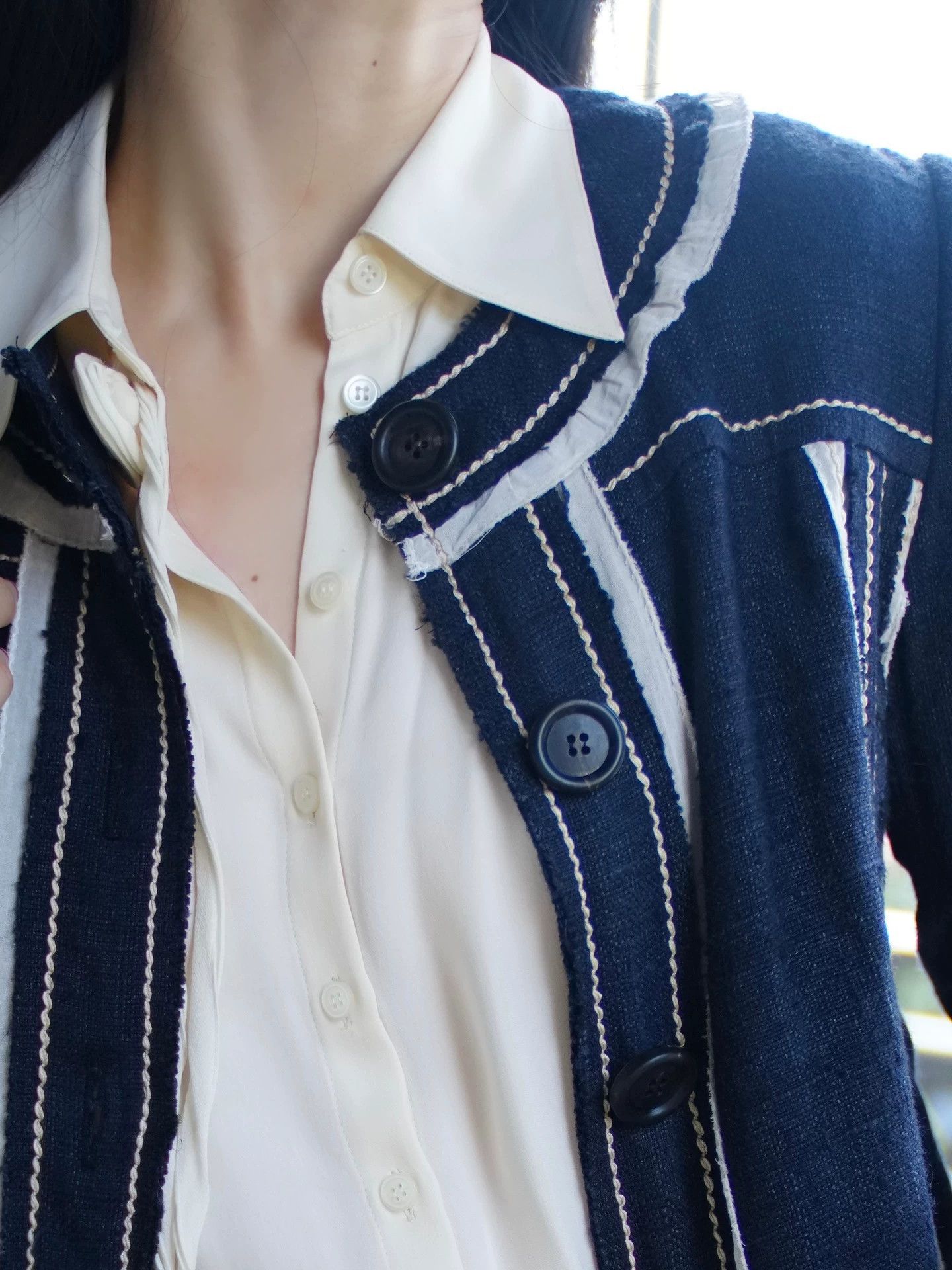 Prada Prada Vintage Navy Blue Silk Round Neck Blazer IT42/M Size M / US 6-8 / IT 42-44 - 4 Thumbnail