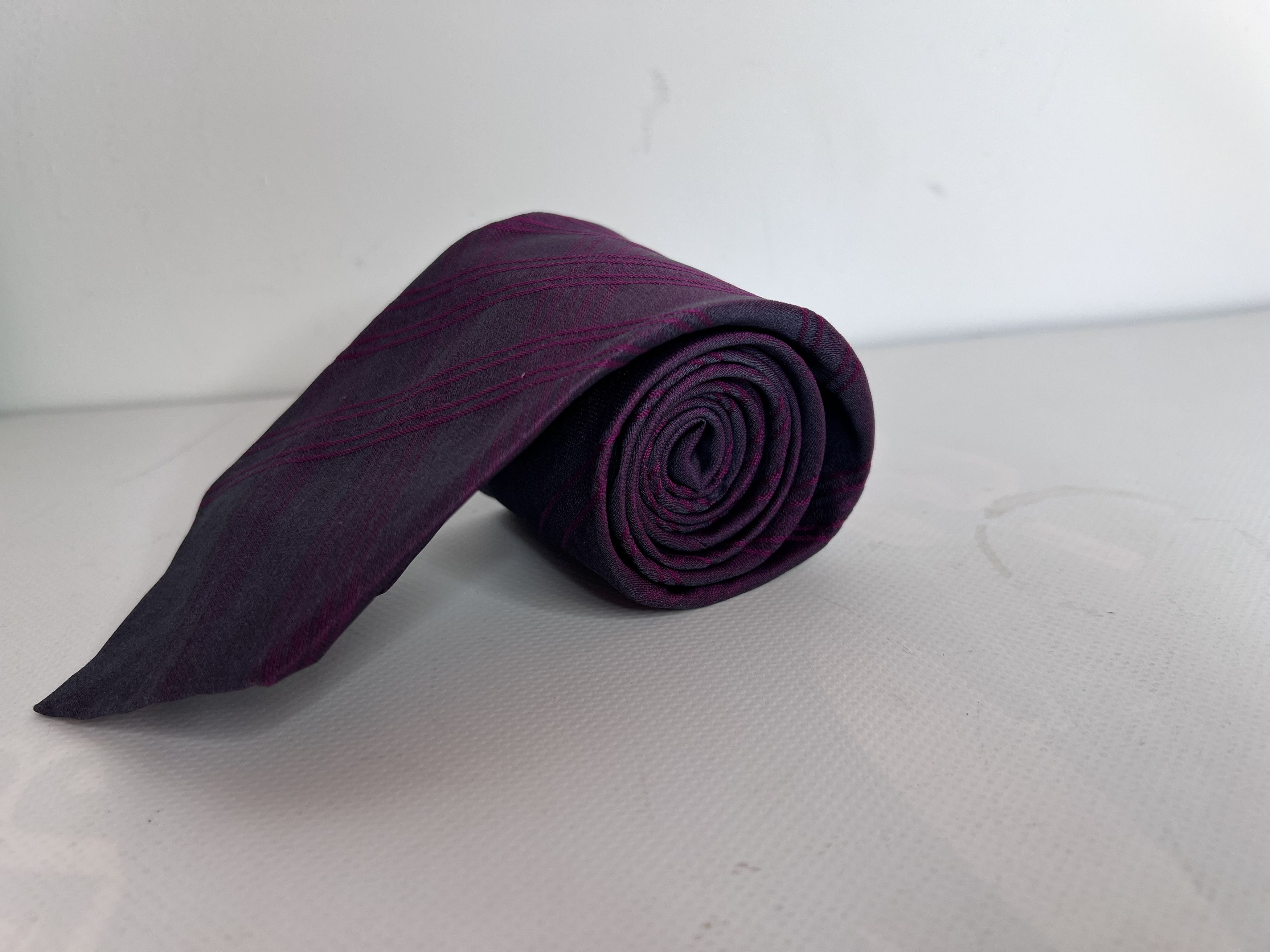 Burberry BURBERRY LONDON SILK NECK TIE PURPLE STRIPPED Size ONE SIZE - 3 Thumbnail