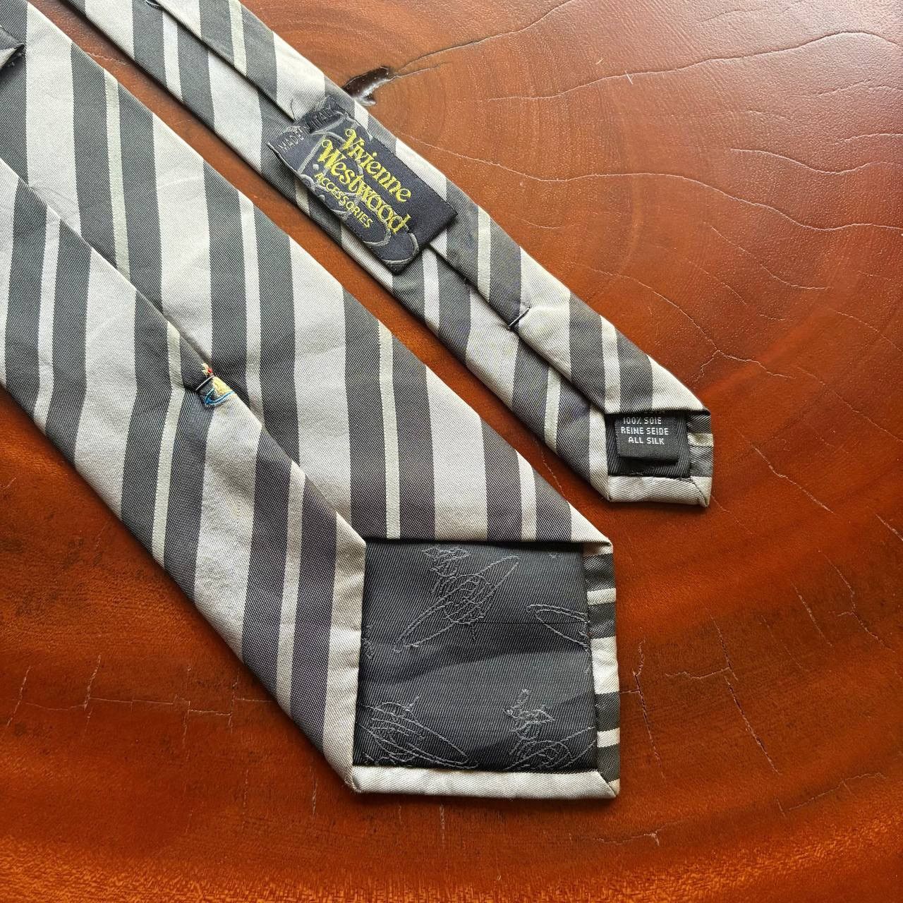 Vivienne Westwood Vivienne Westwood Signature Orb Logo Striped Silk Neck Tie Size ONE SIZE - 6 Thumbnail