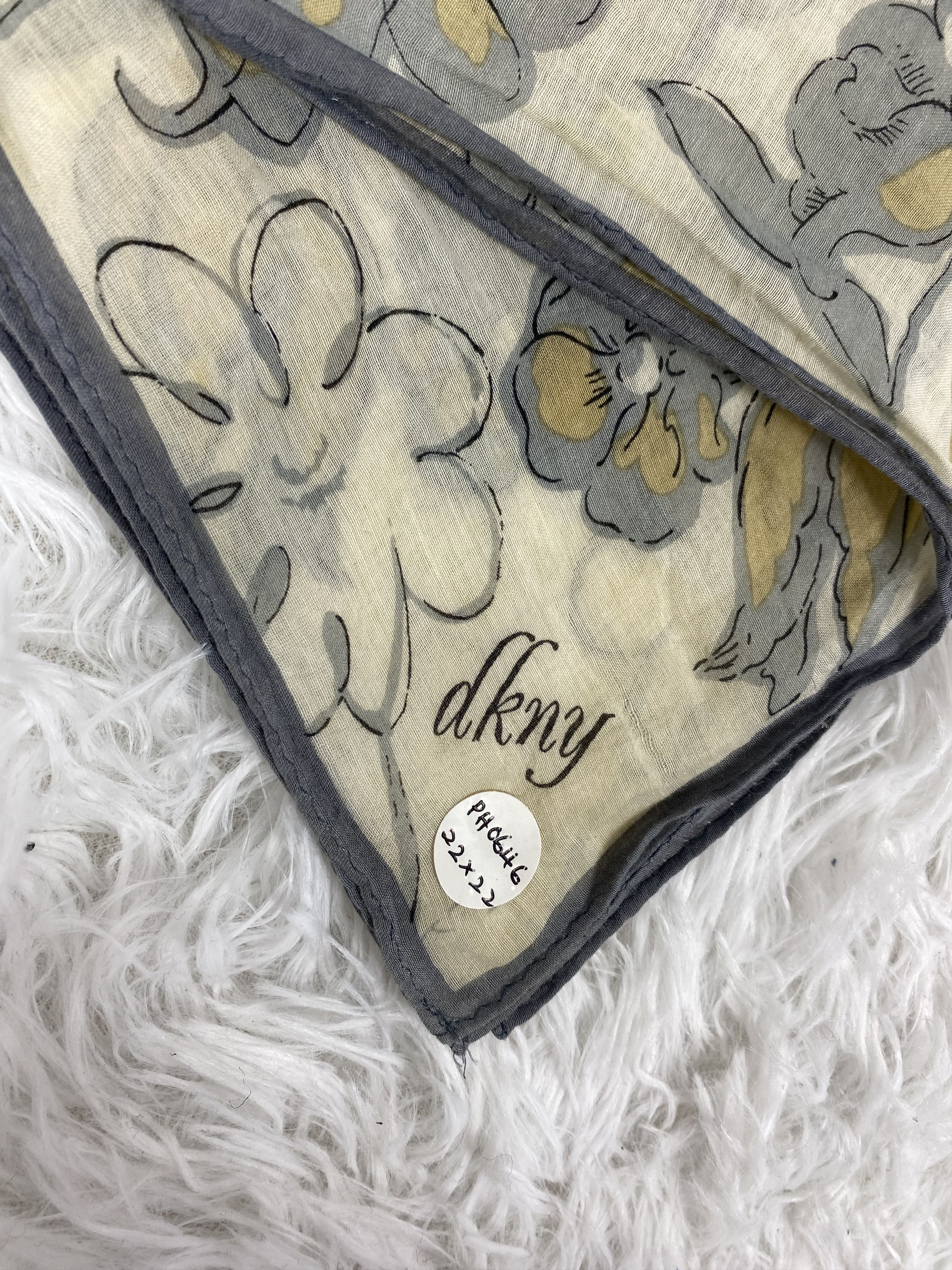 DKNY × Vintage Vintage DKNY Handkerchief Neckerchief PH0646 Size ONE SIZE - 2 Thumbnail
