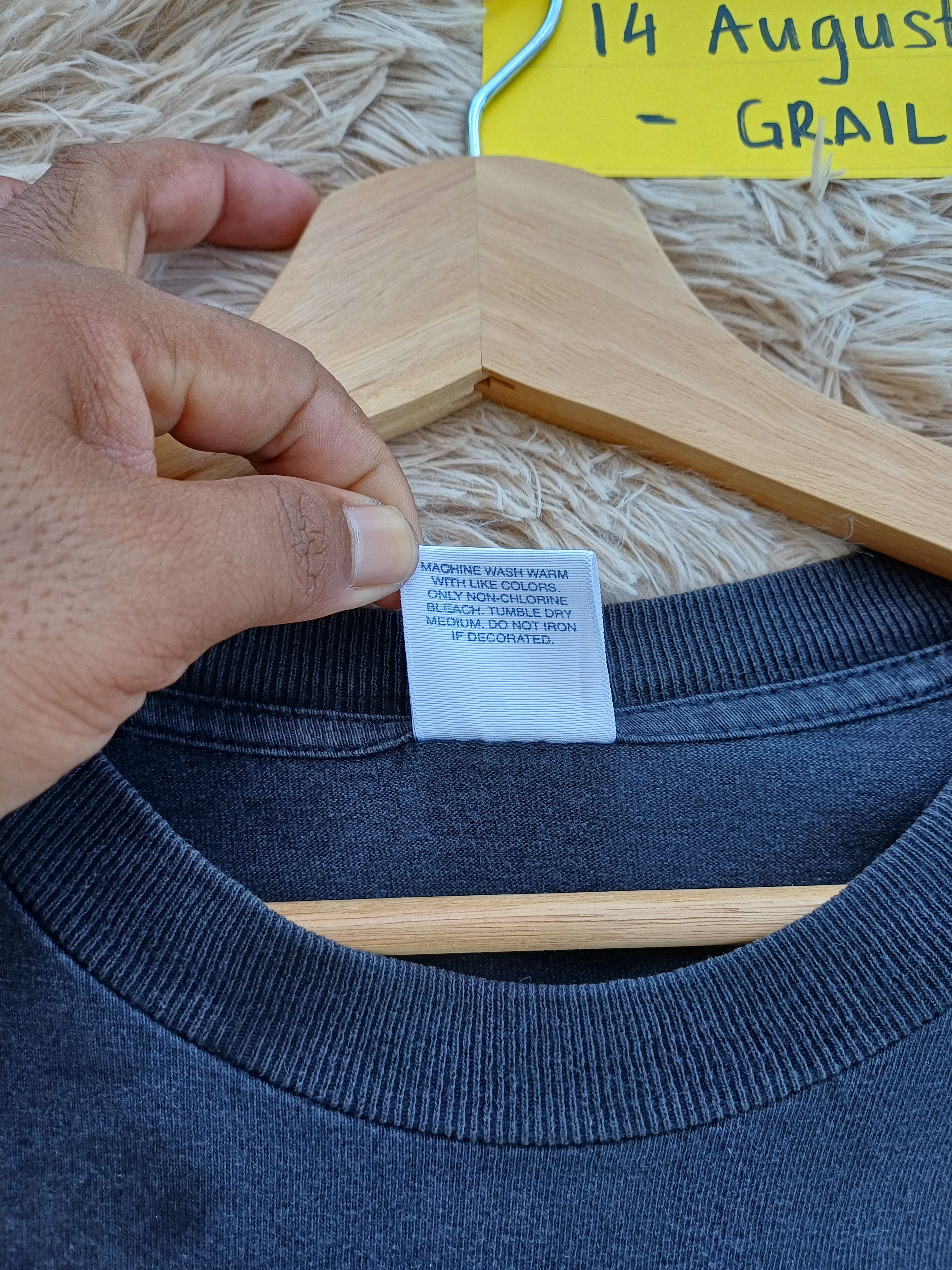 Supreme Rare SS2006 SUPREME Tee (Dont Touch My Shit) Size US M / EU 48-50 / 2 - 8 Thumbnail