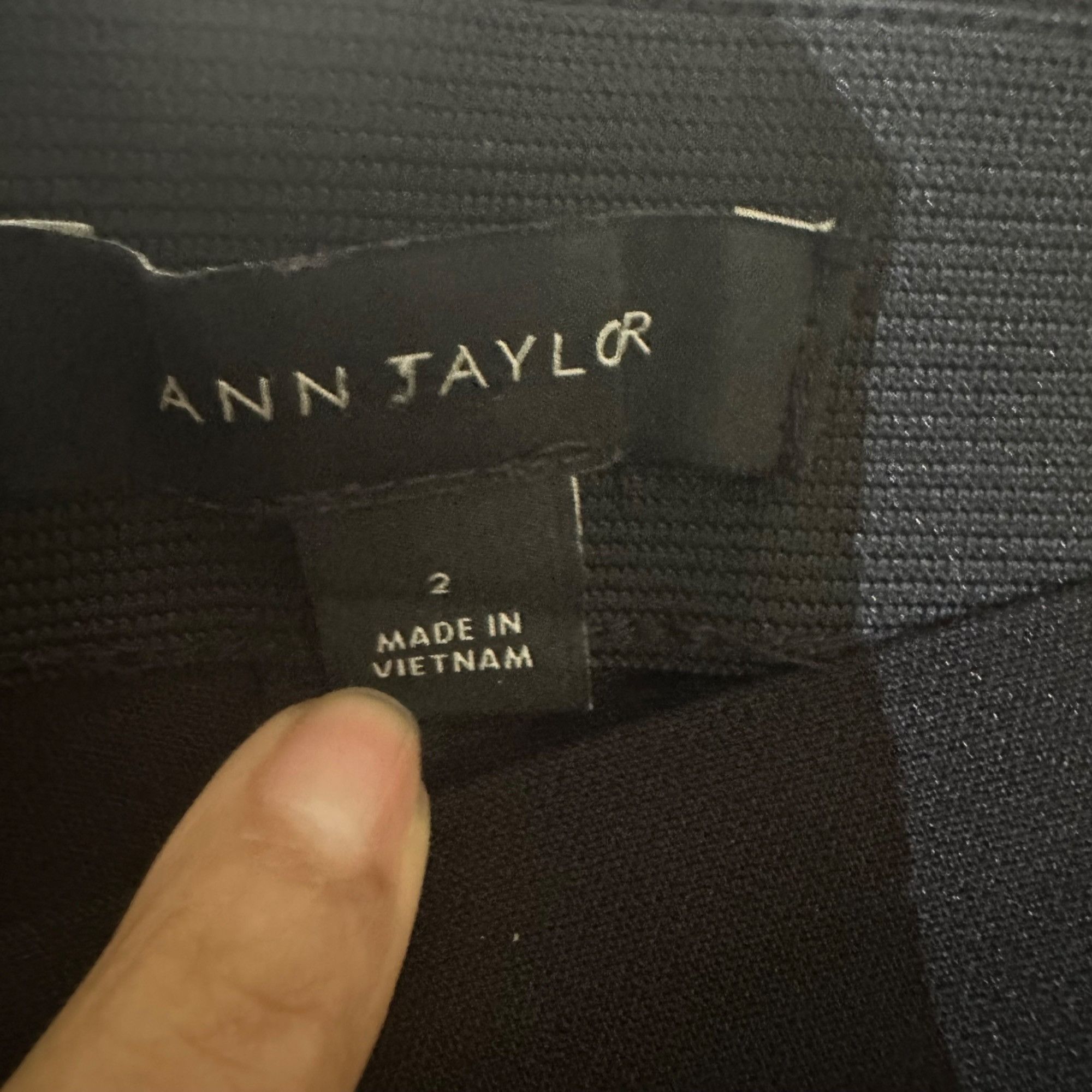 Ann Taylor ✨Ann Taylor Women's Black Dress Pants in Seasonless Stretch Size 26" / US 2 / IT 38 - 3 Thumbnail