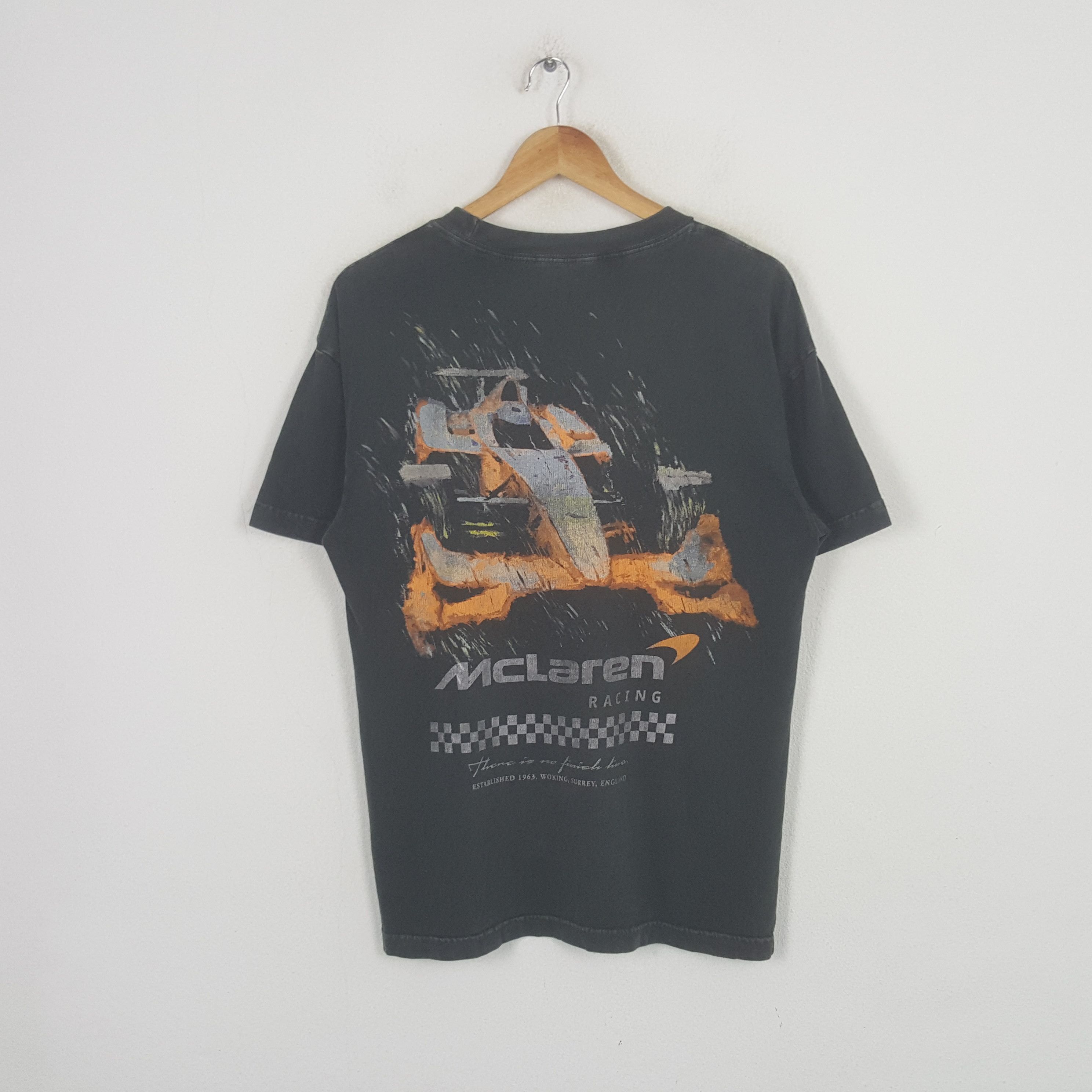Vintage Vintage McLaren Racing Formula One Tshirt C299N70 Size US M / EU 48-50 / 2 - 1 Thumbnail