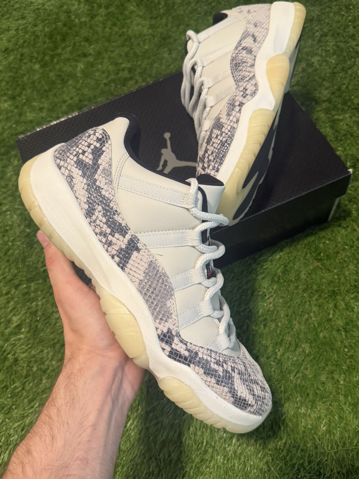 Jordan Brand Jordan 11 Low Snake Light Bone Size US 9.5 / EU 42-43 - 4 Thumbnail