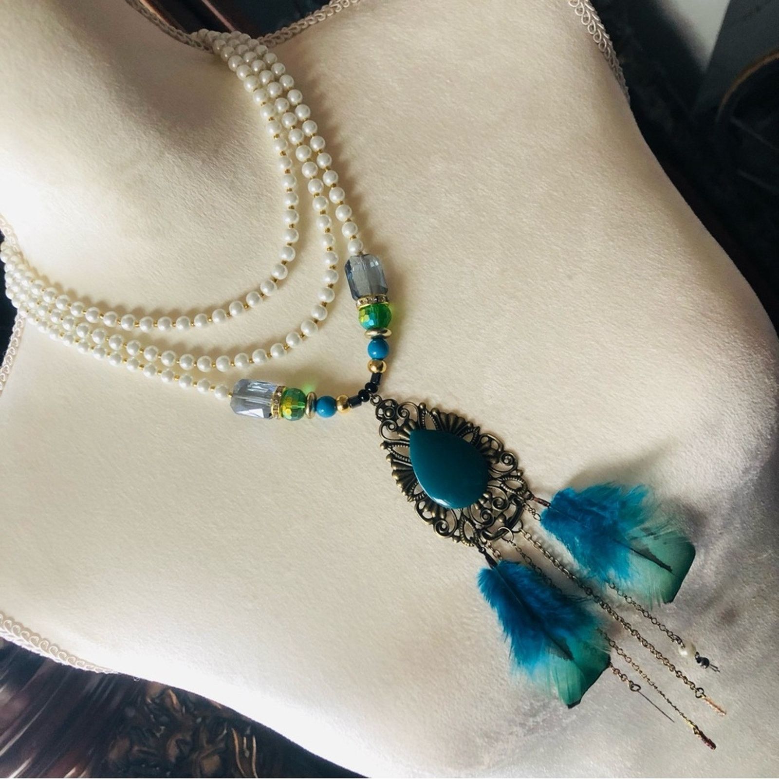 Handmade Handcrafted filigree teardrop Pearl genuine emerald neckla Size ONE SIZE - 1 Thumbnail