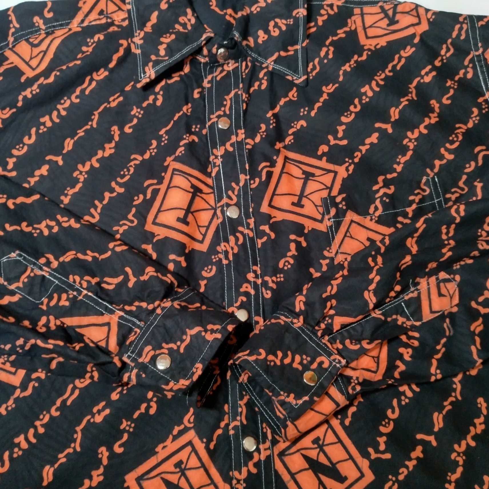 MadeMe VINTAGE Homemade African Tribal Print Shirt Men XL Black Orange Long Sleeve Snap Collar Size US XL / EU 56 / 4 - 7 Thumbnail
