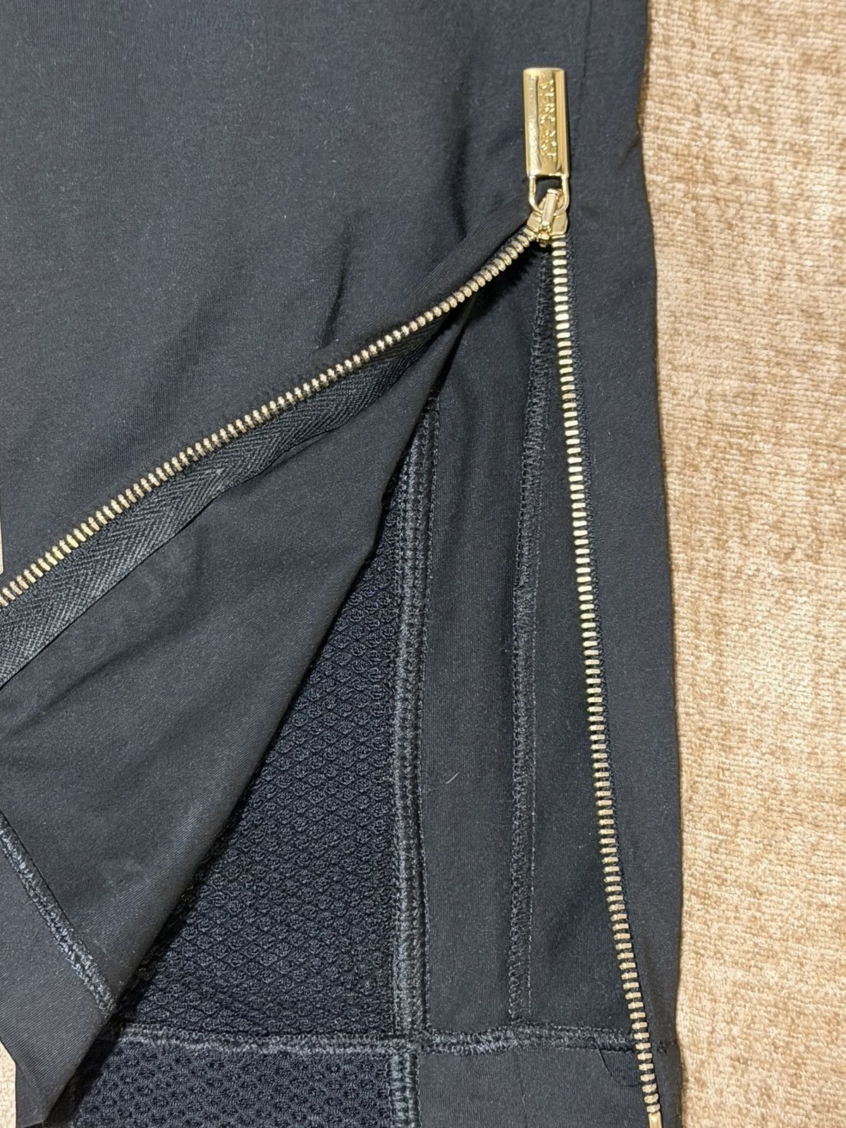 Versace Versace Tech Pants Black Mesh Panel Zip Made in Italy L Size US 34 / EU 50 - 3 Thumbnail