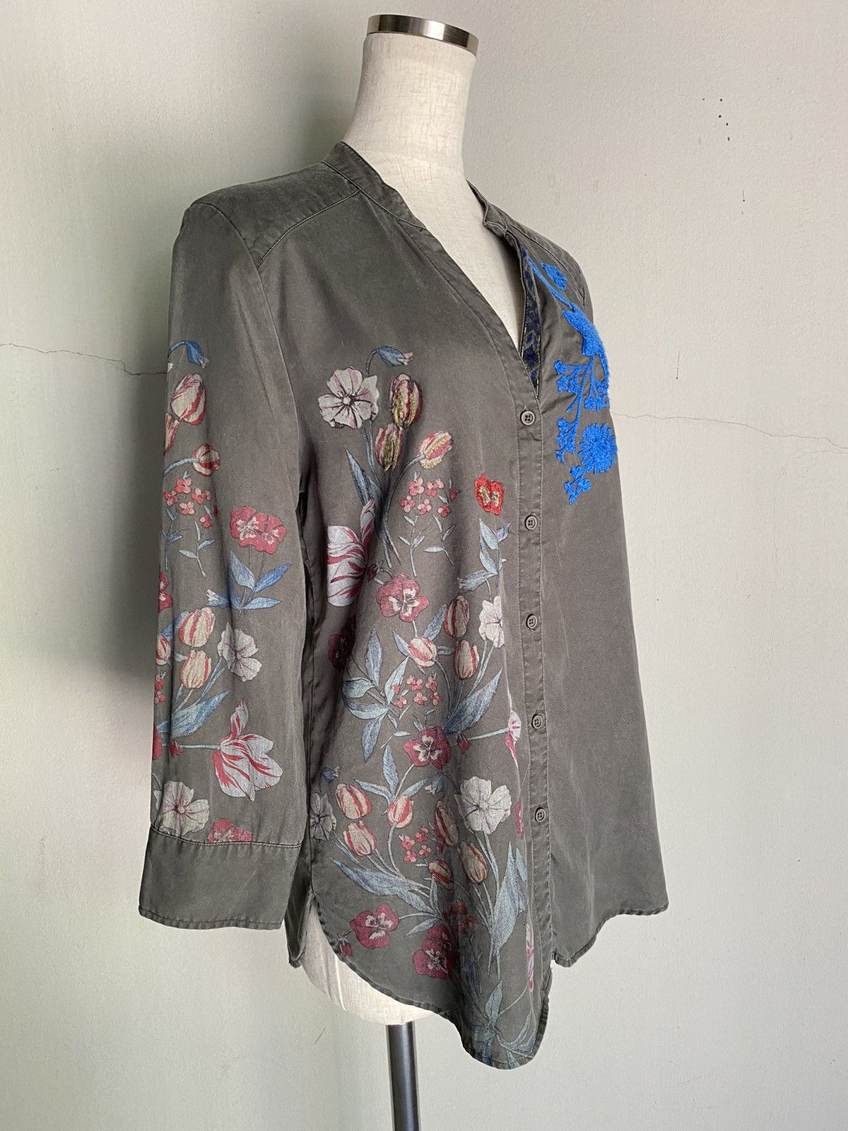 Desigual Desigual Gray Floral Embroidered shirt Size XS / US 0-2 / IT 36-38 - 10 Thumbnail