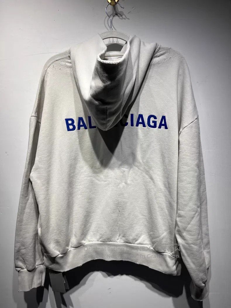 Balenciaga Balenciaga Letter Print Hooded Pocket Zip Long Sleeve Swea Size US M / EU 48-50 / 2 - 2 Thumbnail