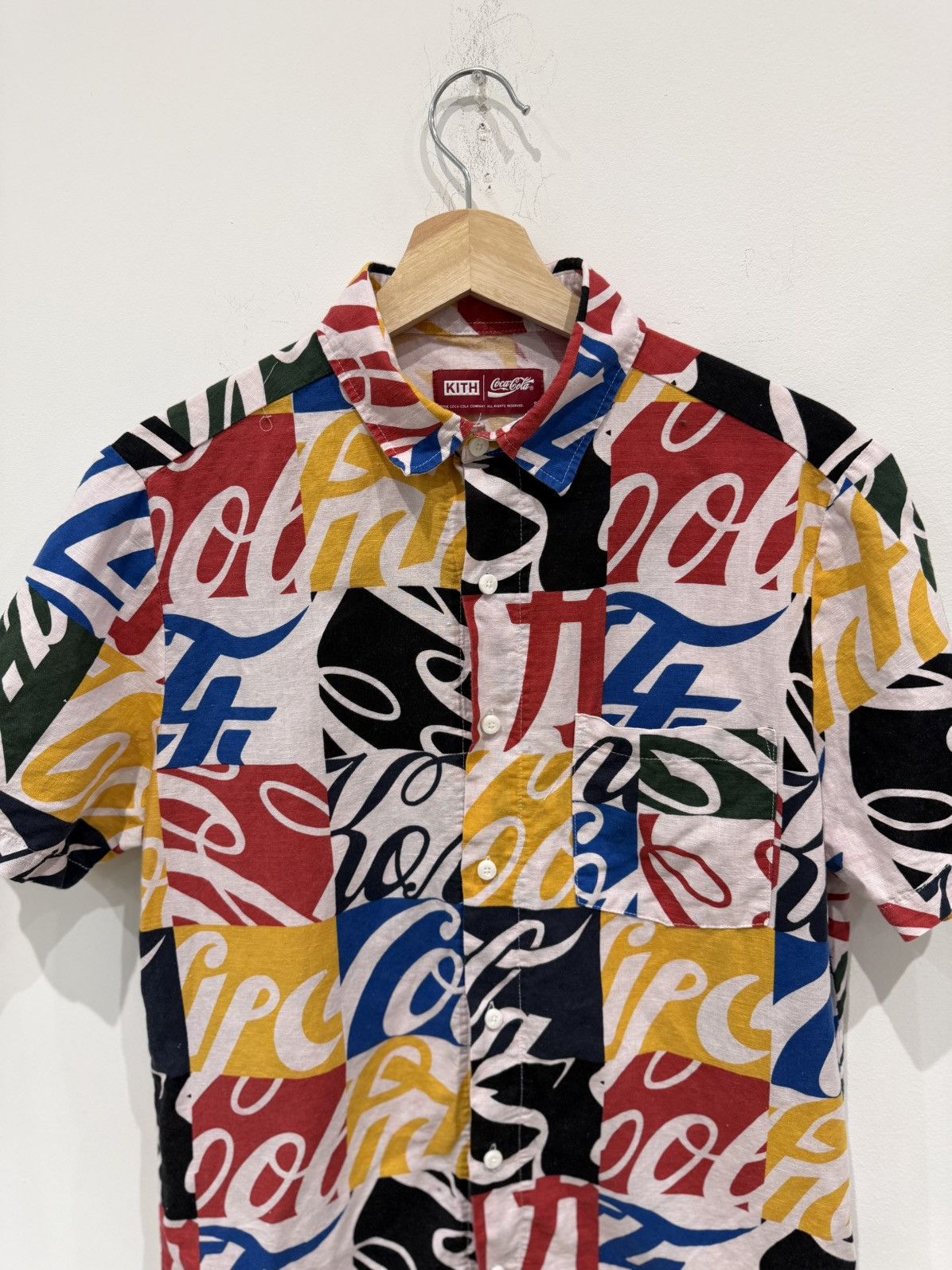 Kith Kith x Coca-Cola Hawaiian Button Up Multi Size: S Size US S / EU 44-46 / 1 - 2 Thumbnail