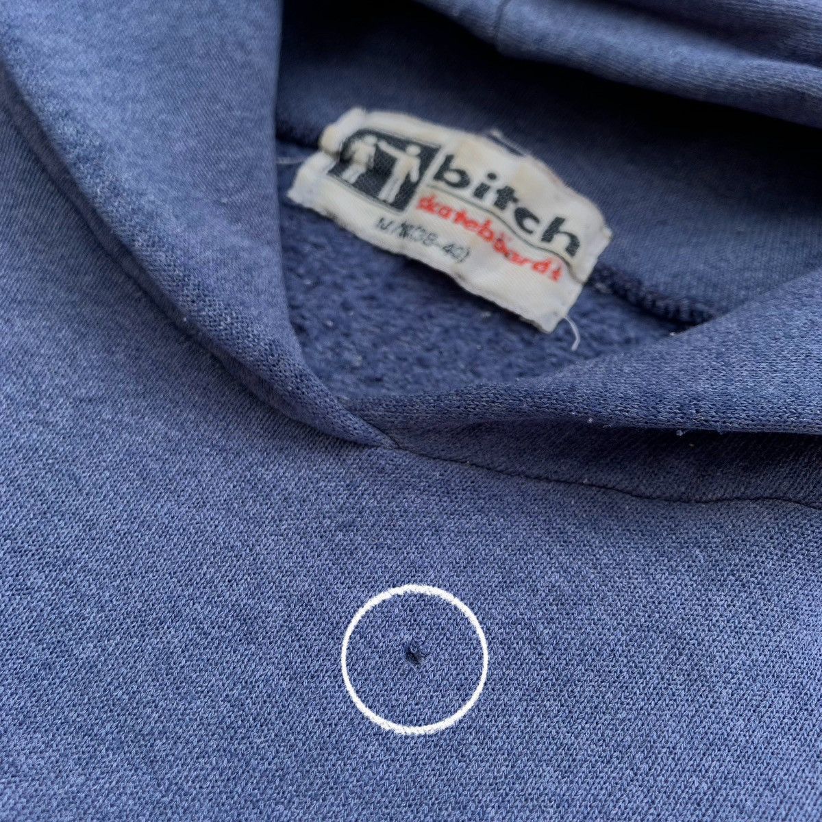 Vintage Vintage 90s BITCH Skateboards Logo Hoodie Size US M / EU 48-50 / 2 - 6 Thumbnail