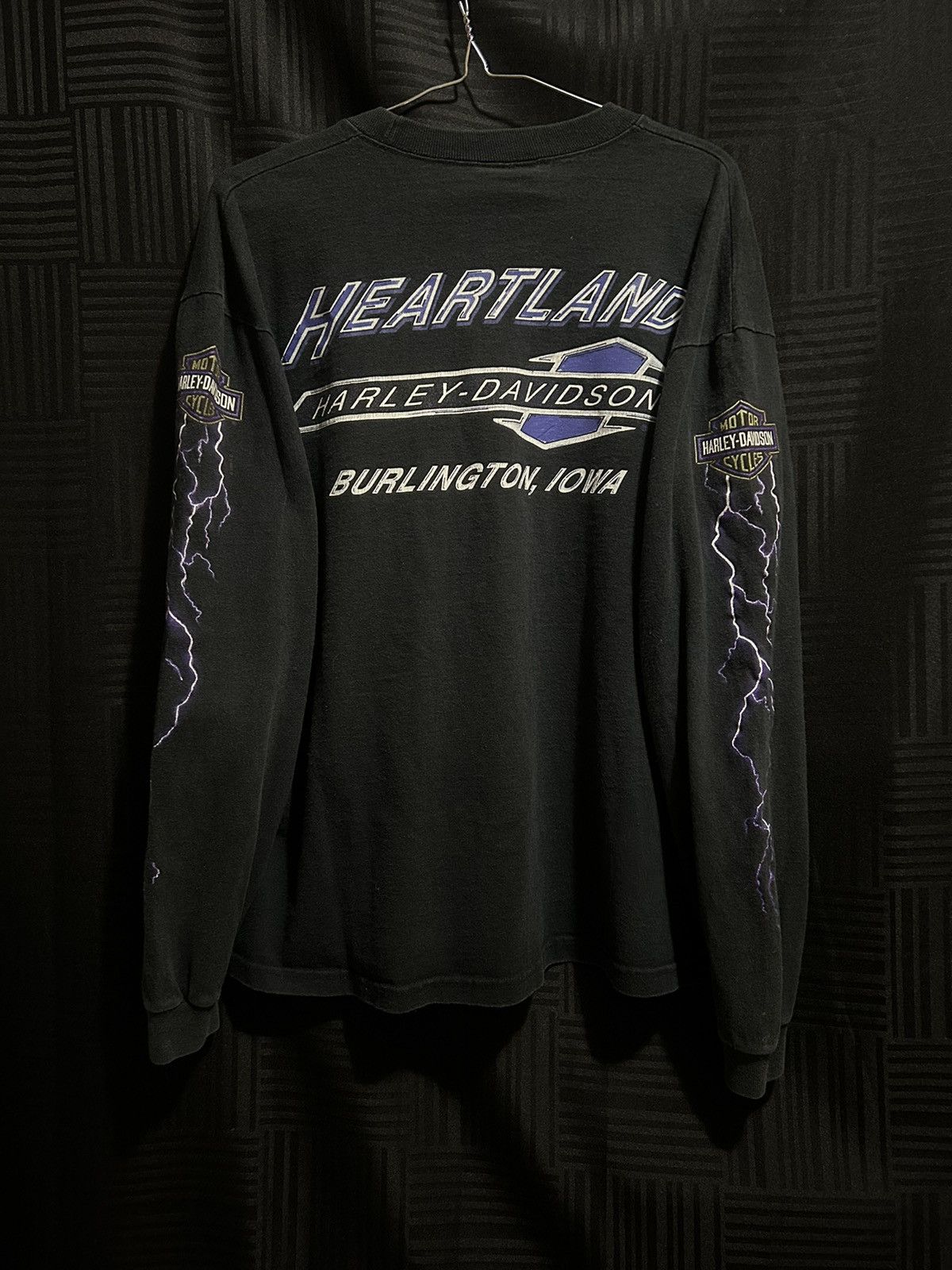 Harley Davidson VTG 90s Harley Davidson Purple Lighting LongSleeve Size L Size US L / EU 52-54 / 3 - 5 Thumbnail