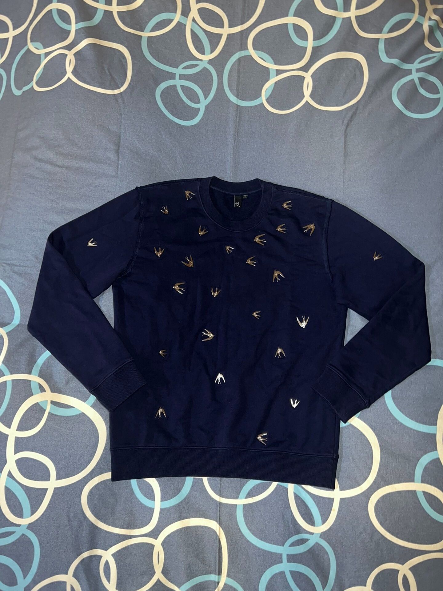Alexander McQueen mcqueen metallic swallow sweatshirt in navy blue Size L / US 10 / IT 46 - 1 Thumbnail