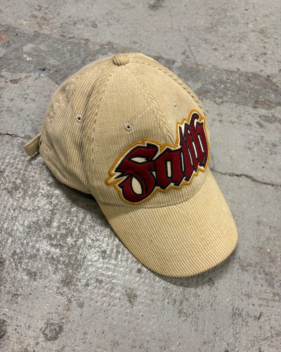 Dsquared2 FW2005 Dsquared2 Beige Corduroy Embroidered Faith Cap Size ONE SIZE - 1 Thumbnail