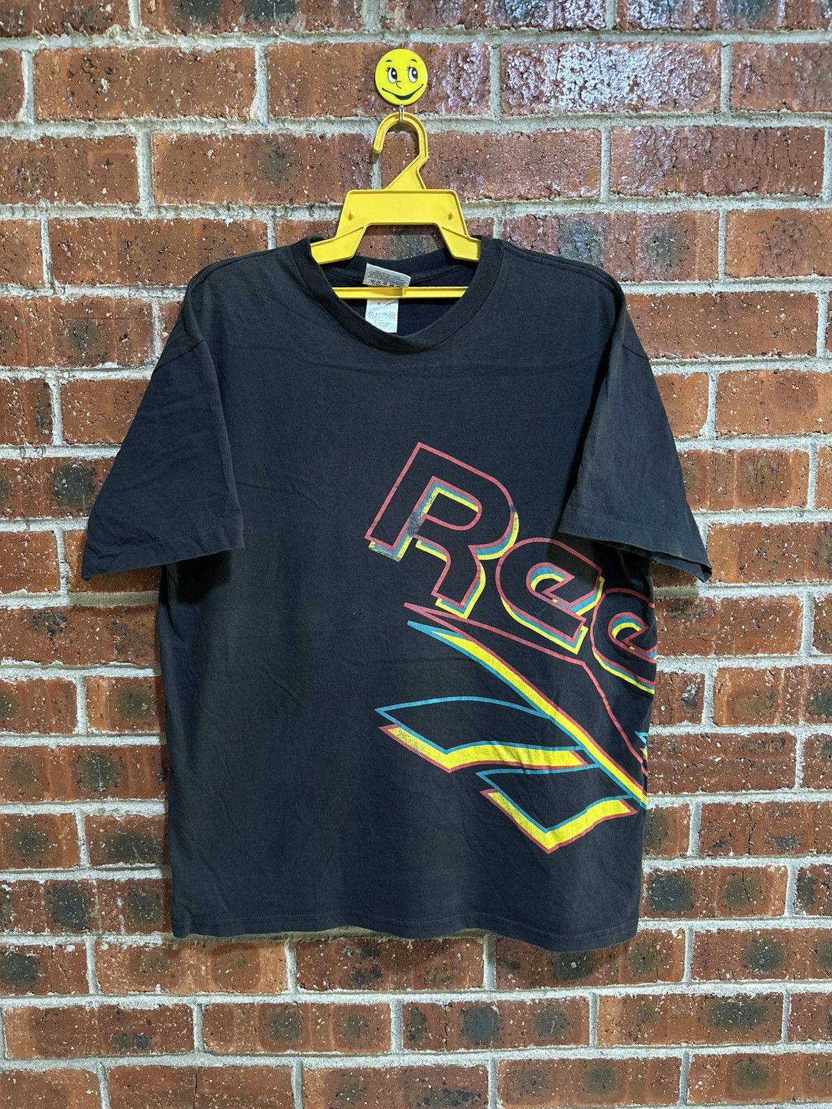 Reebok × Vintage Vintage Reebok Big Logo Faded Tee Size US L / EU 52-54 / 3 - 1 Thumbnail