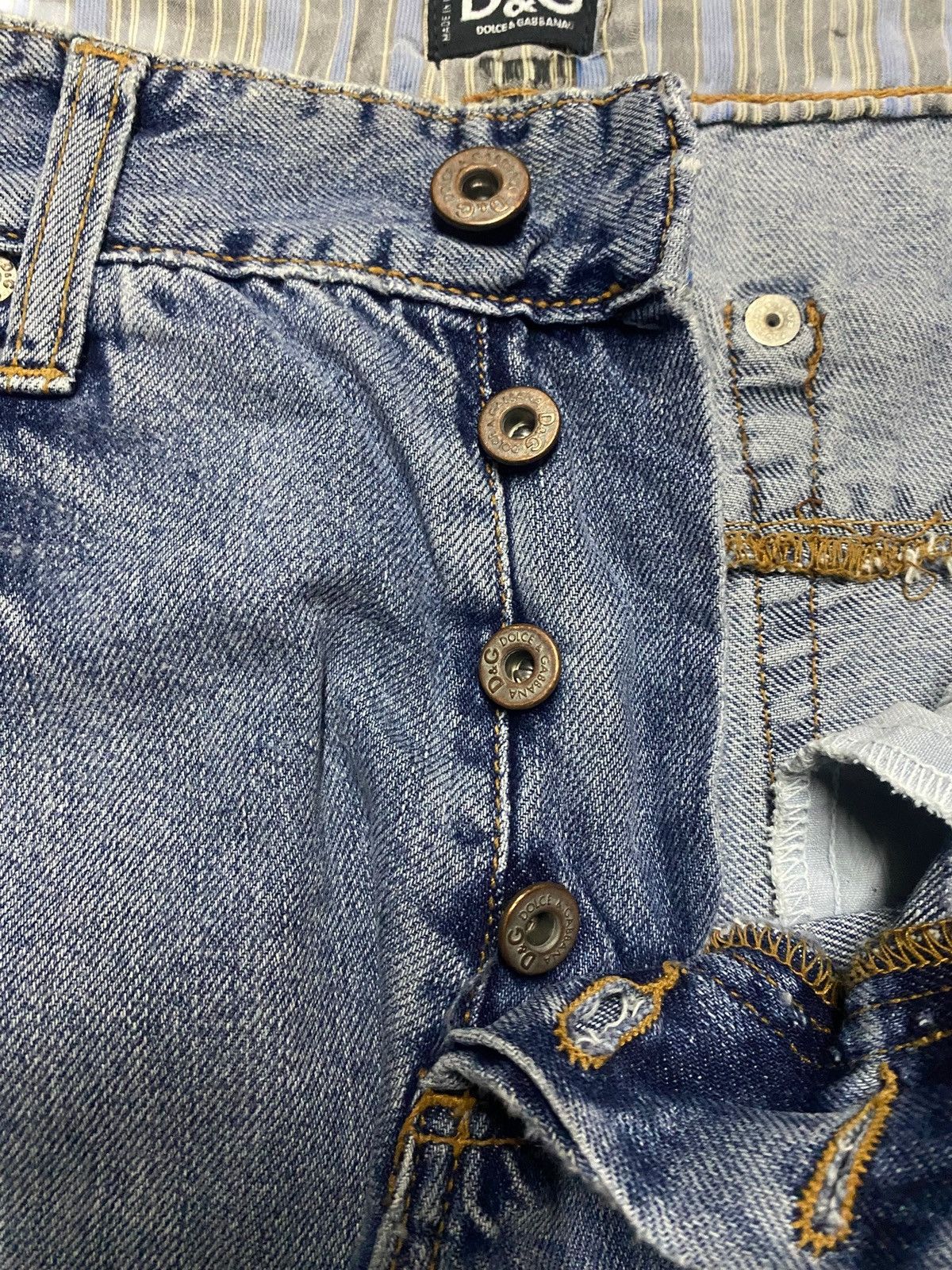 Dolce & Gabbana Vintage Dolce &. Gabbana Light Wash Distressed Enough Baggy Size US 30 / EU 46 - 12 Thumbnail