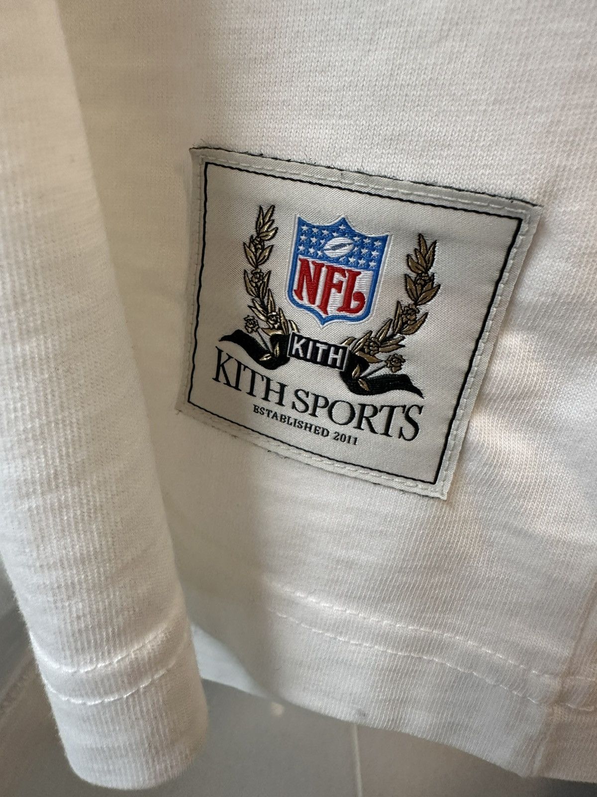Kith × NFL Kith x NFL - Dolphins Vintage Tee Size US L / EU 52-54 / 3 - 4 Thumbnail