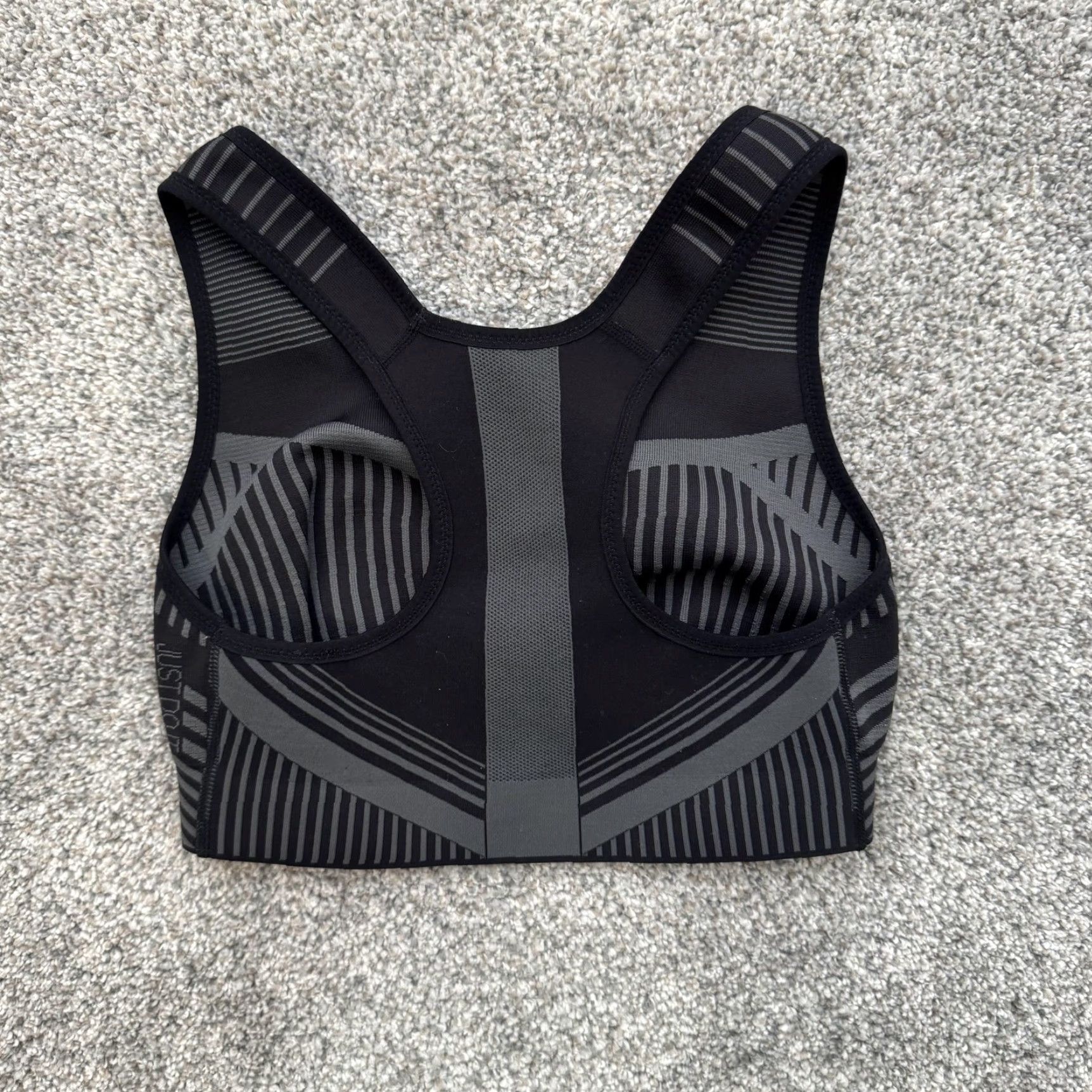 Nike Nike Sports Bra Women XS Black Striped Medium Support Athletic Gym Streetwear Athleisure Size ONE SIZE - 5 Thumbnail