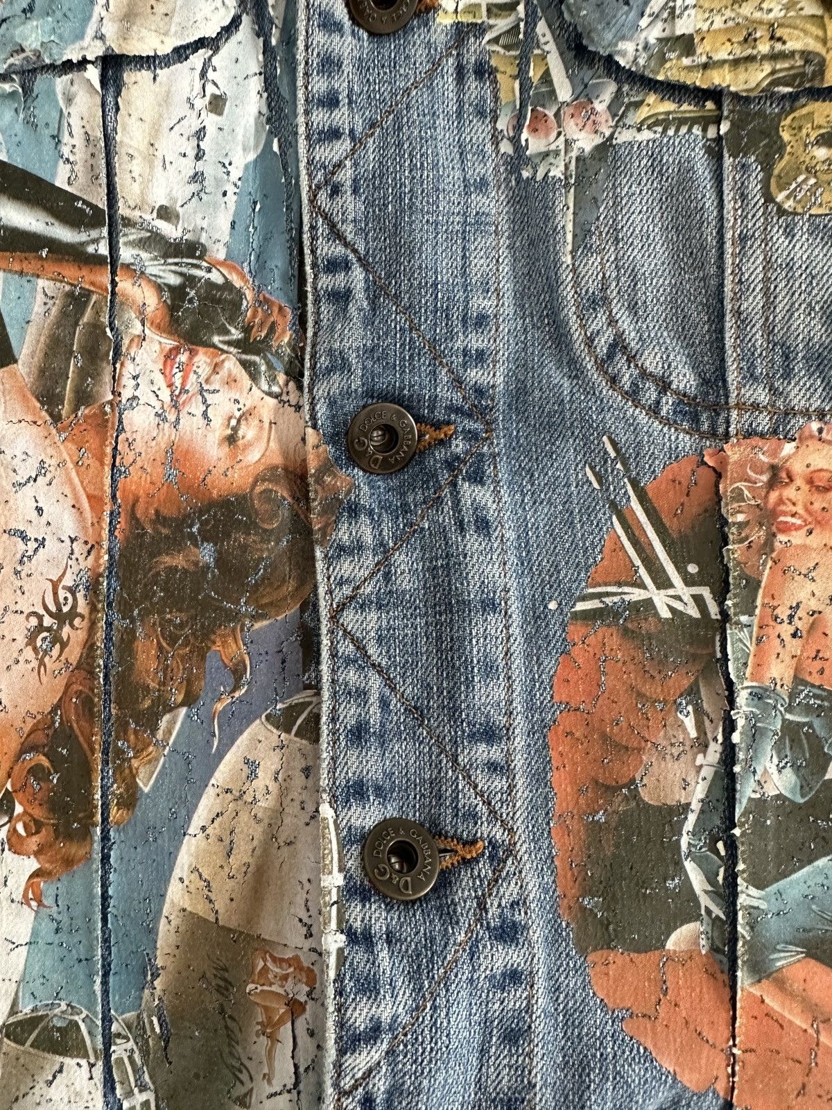 Dolce & Gabbana Vintage Dolce & Gabbana Pin Up Girls Retro Car Denim Jacket Size L / US 10 / IT 46 - 10 Thumbnail