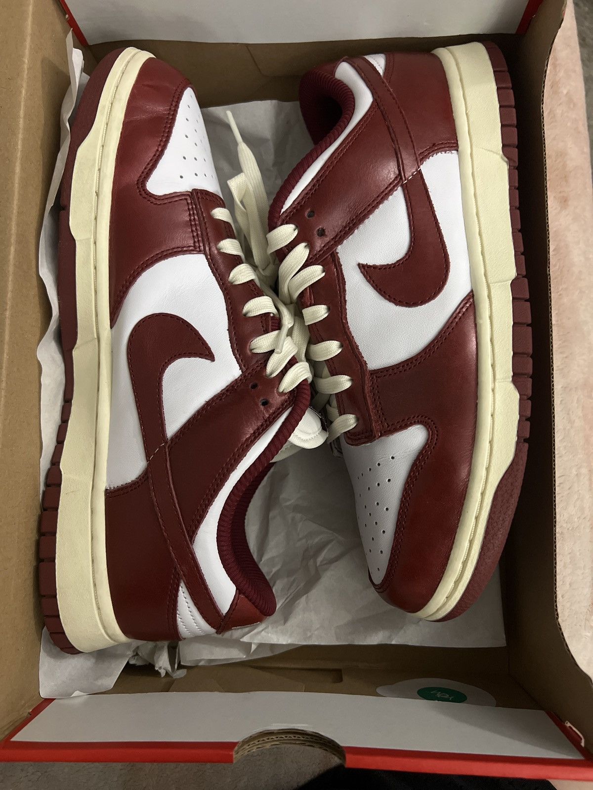 nike dunk low retro red and grey