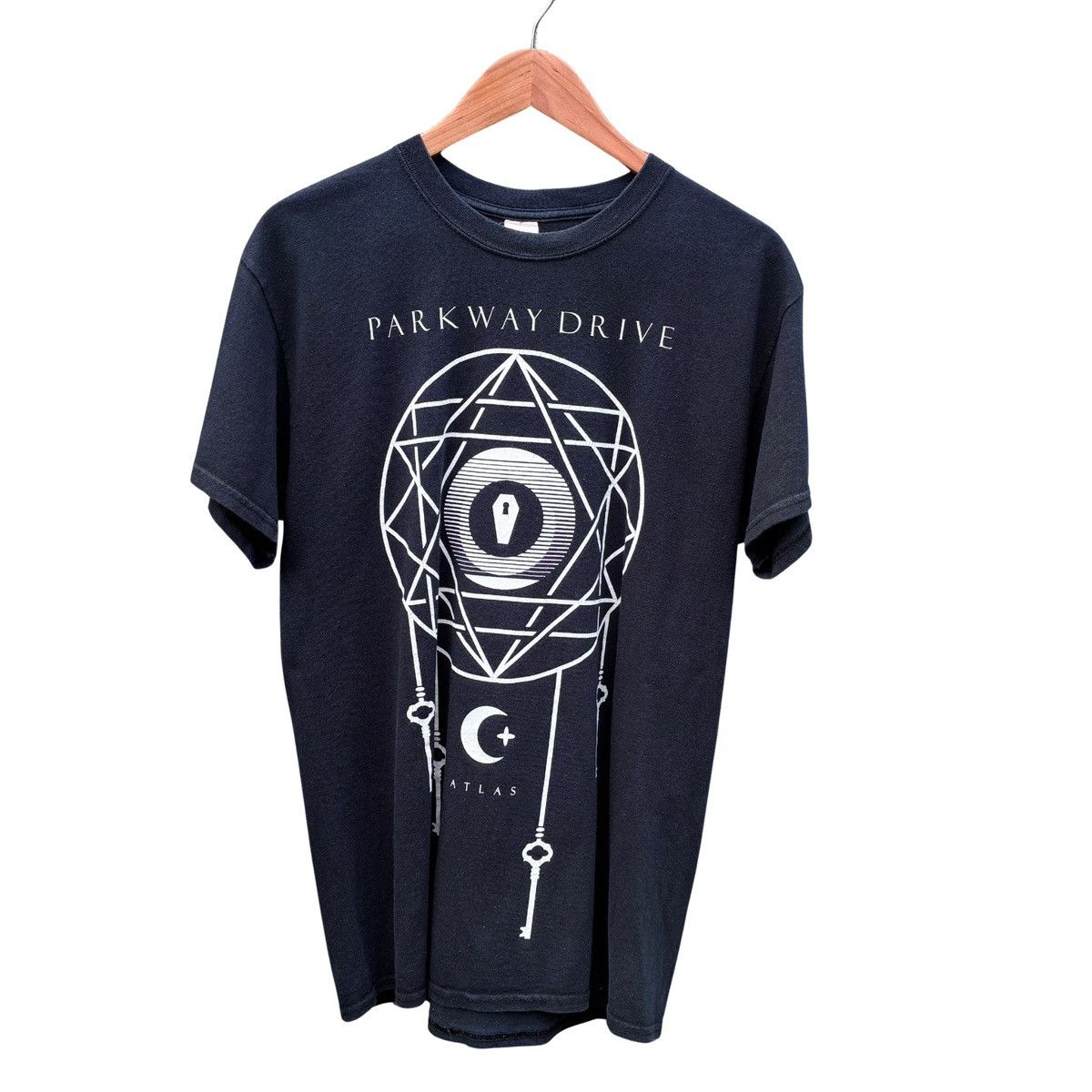 Band Tees Parkway Drive Atlas Tee Metalcore Band Merch Size US M / EU 48-50 / 2 - 1 Thumbnail
